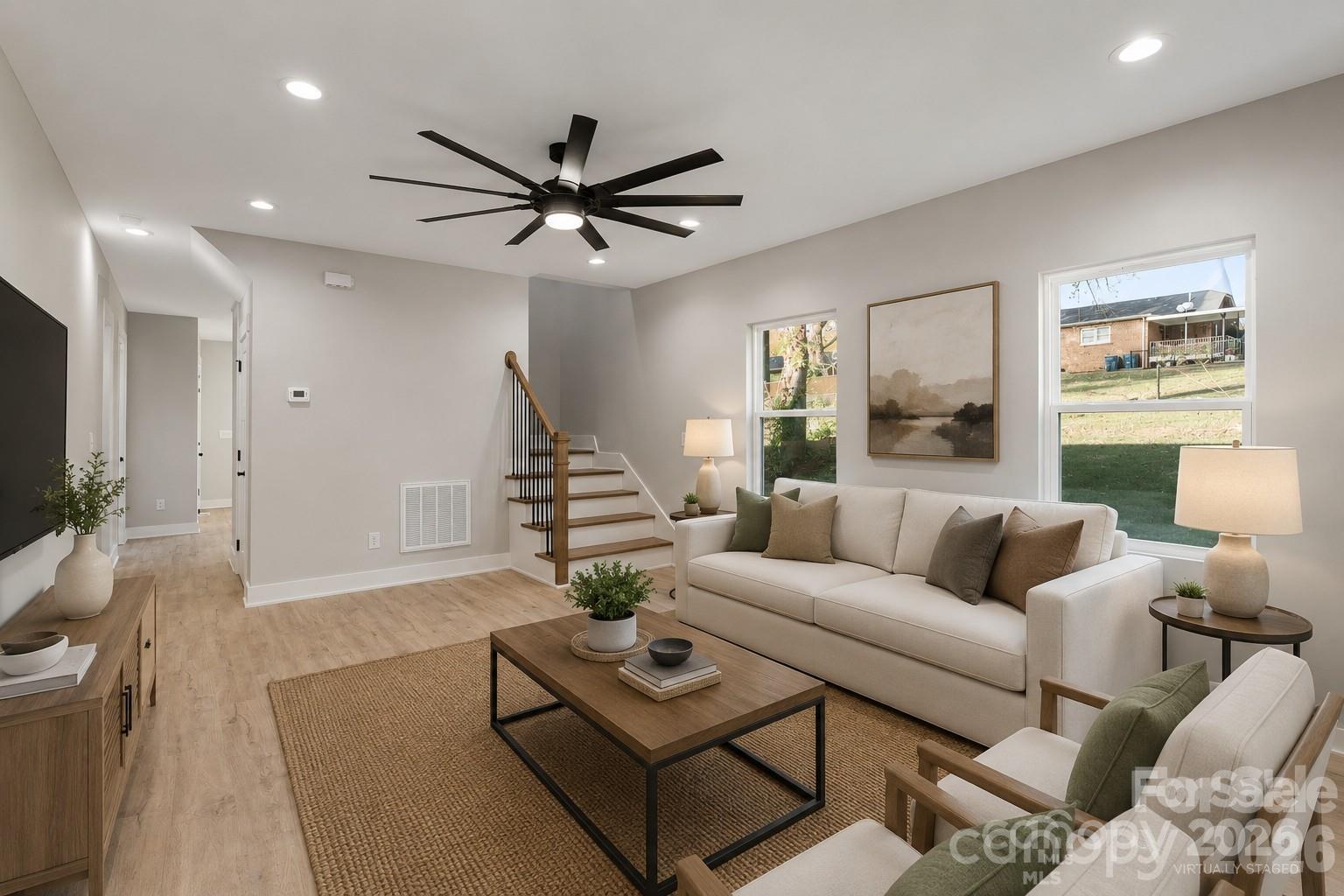 908 30th Avenue Drive NW — Hickory