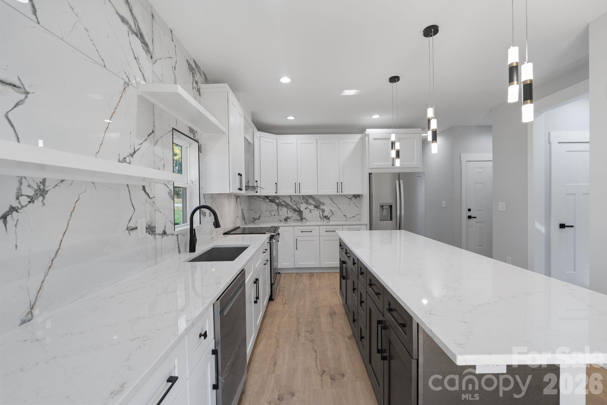 908 30th Avenue Drive NW — Hickory