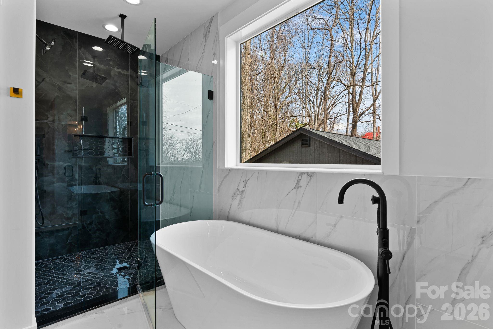 19 E Starnes Cove Road — Asheville