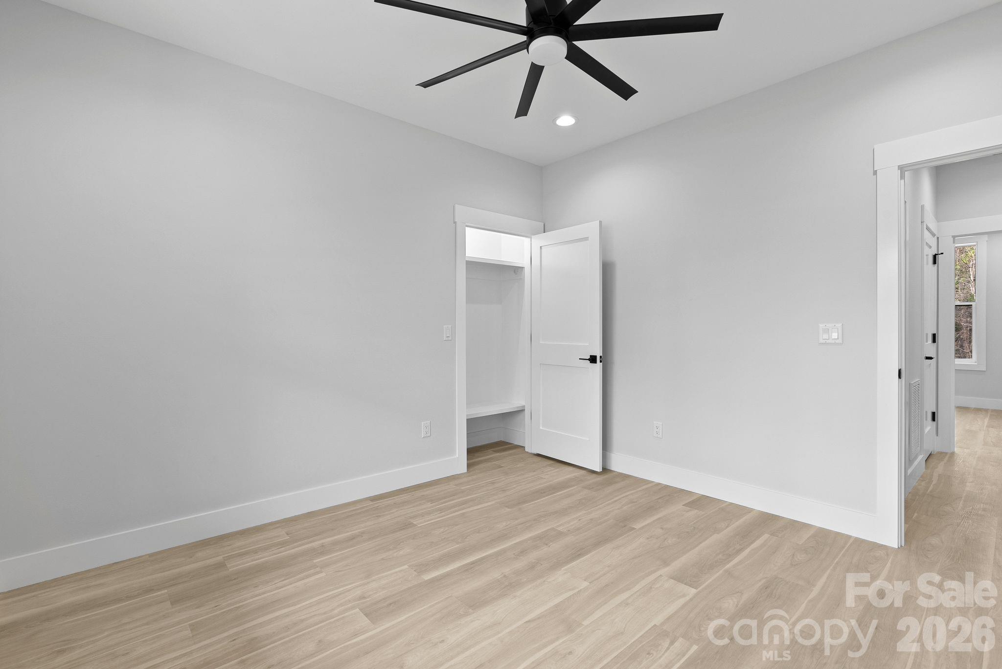 19 E Starnes Cove Road — Asheville