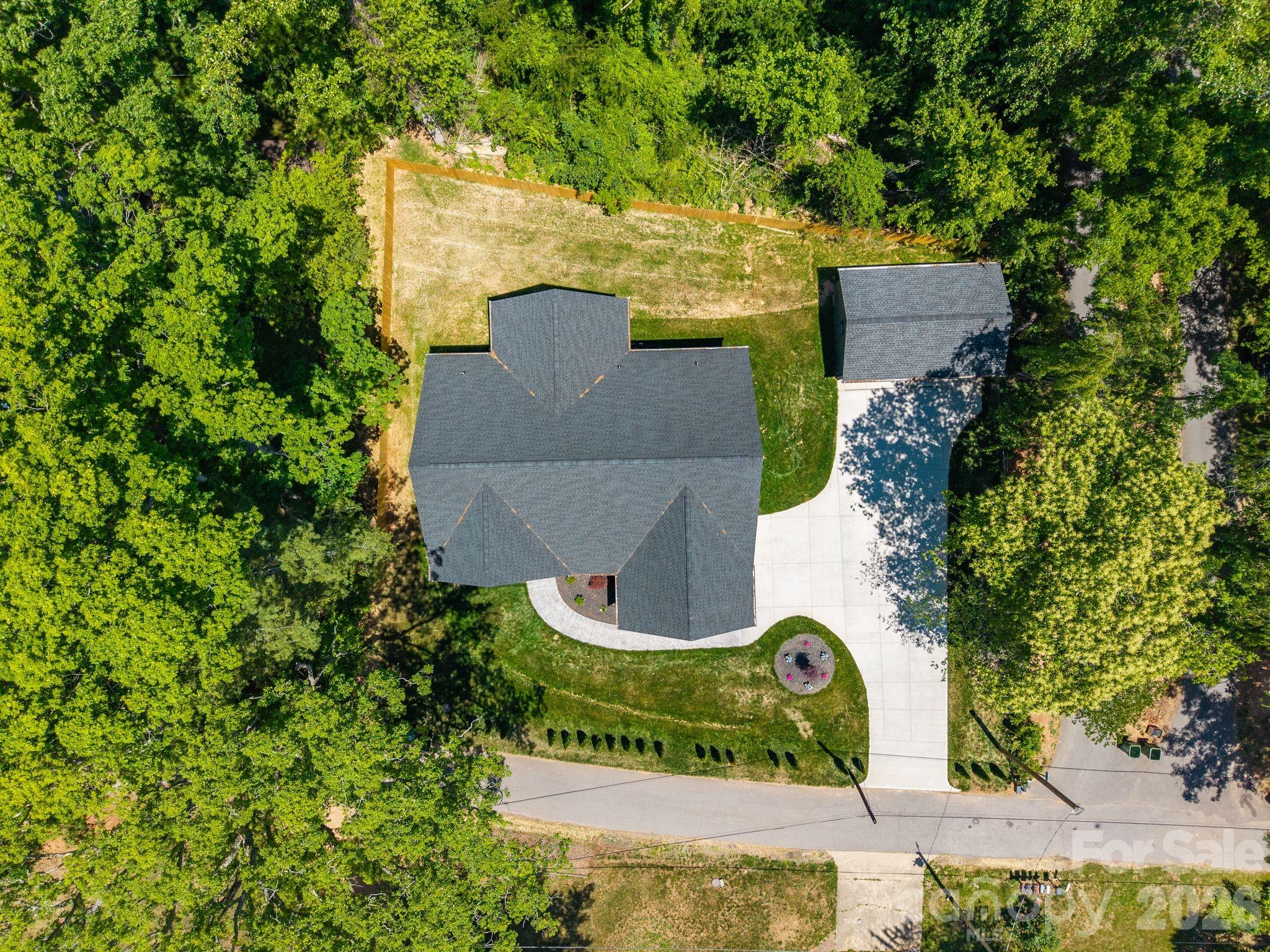 19 E Starnes Cove Road — Asheville
