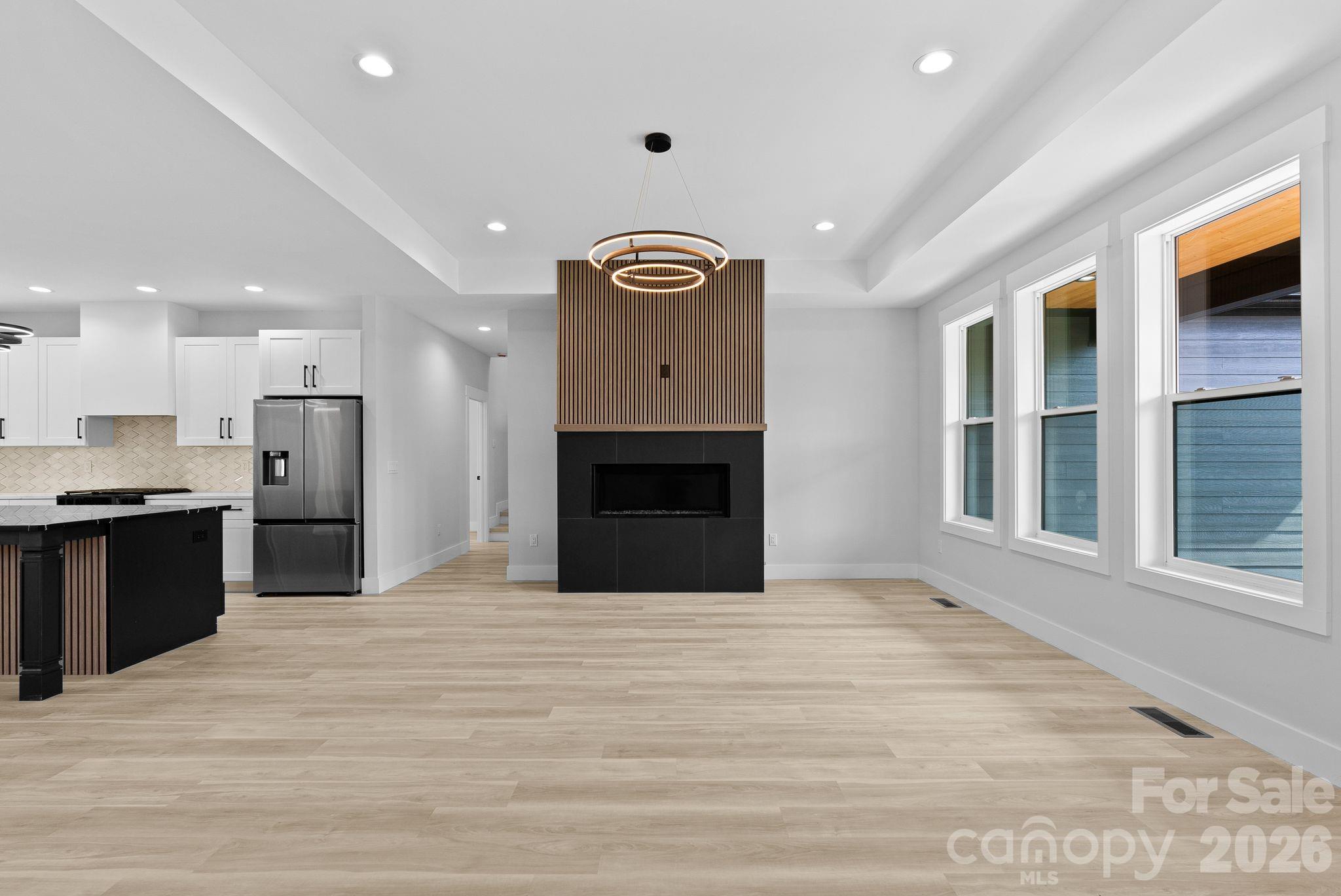 19 E Starnes Cove Road — Asheville