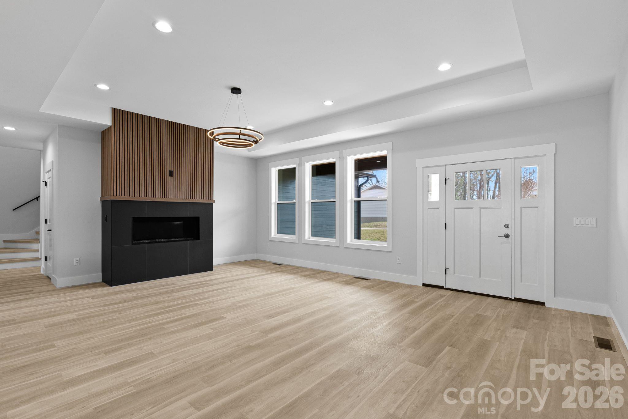 19 E Starnes Cove Road — Asheville