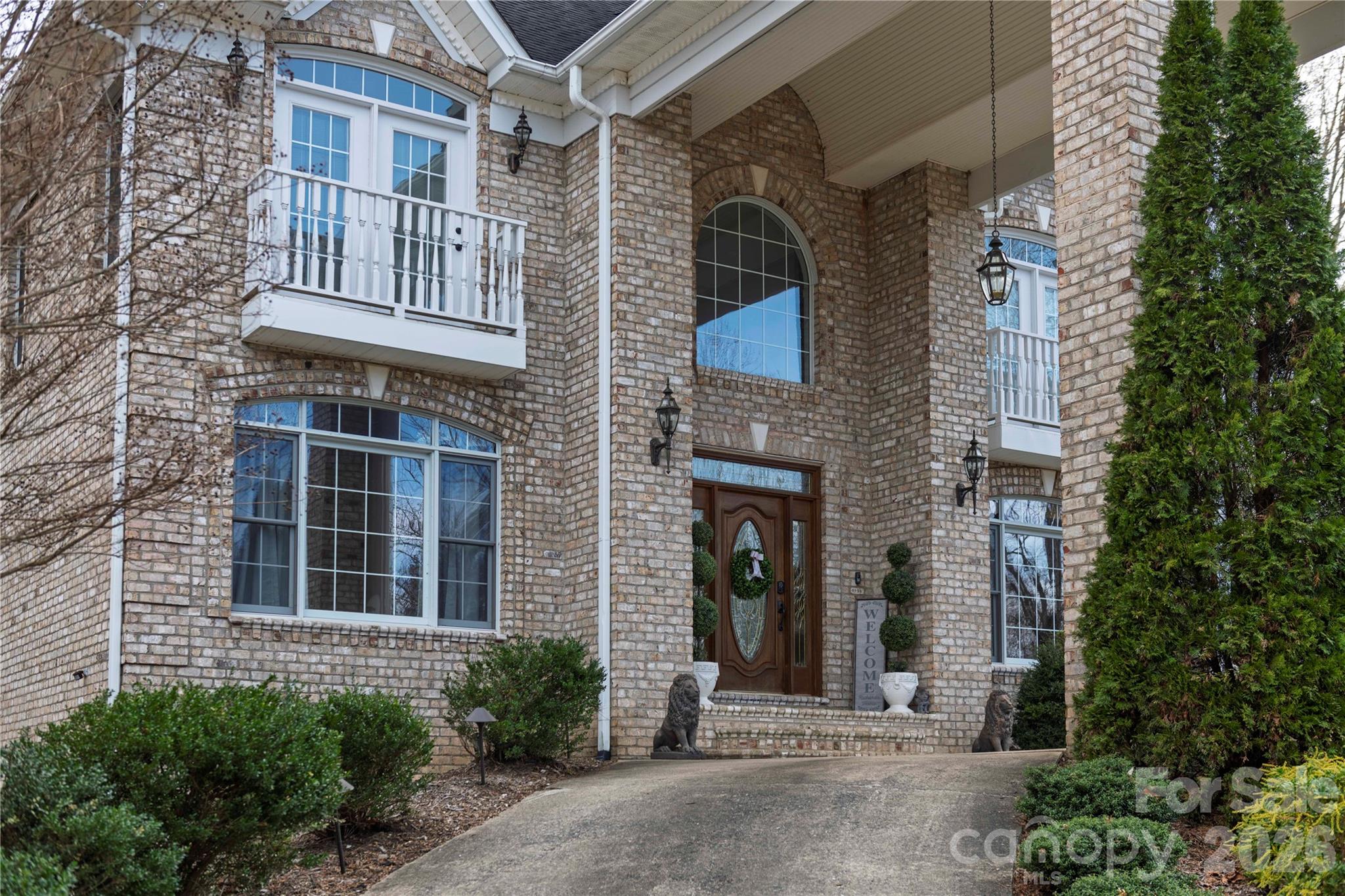 510 SE Stonecroft Court SE #32 — Lenoir