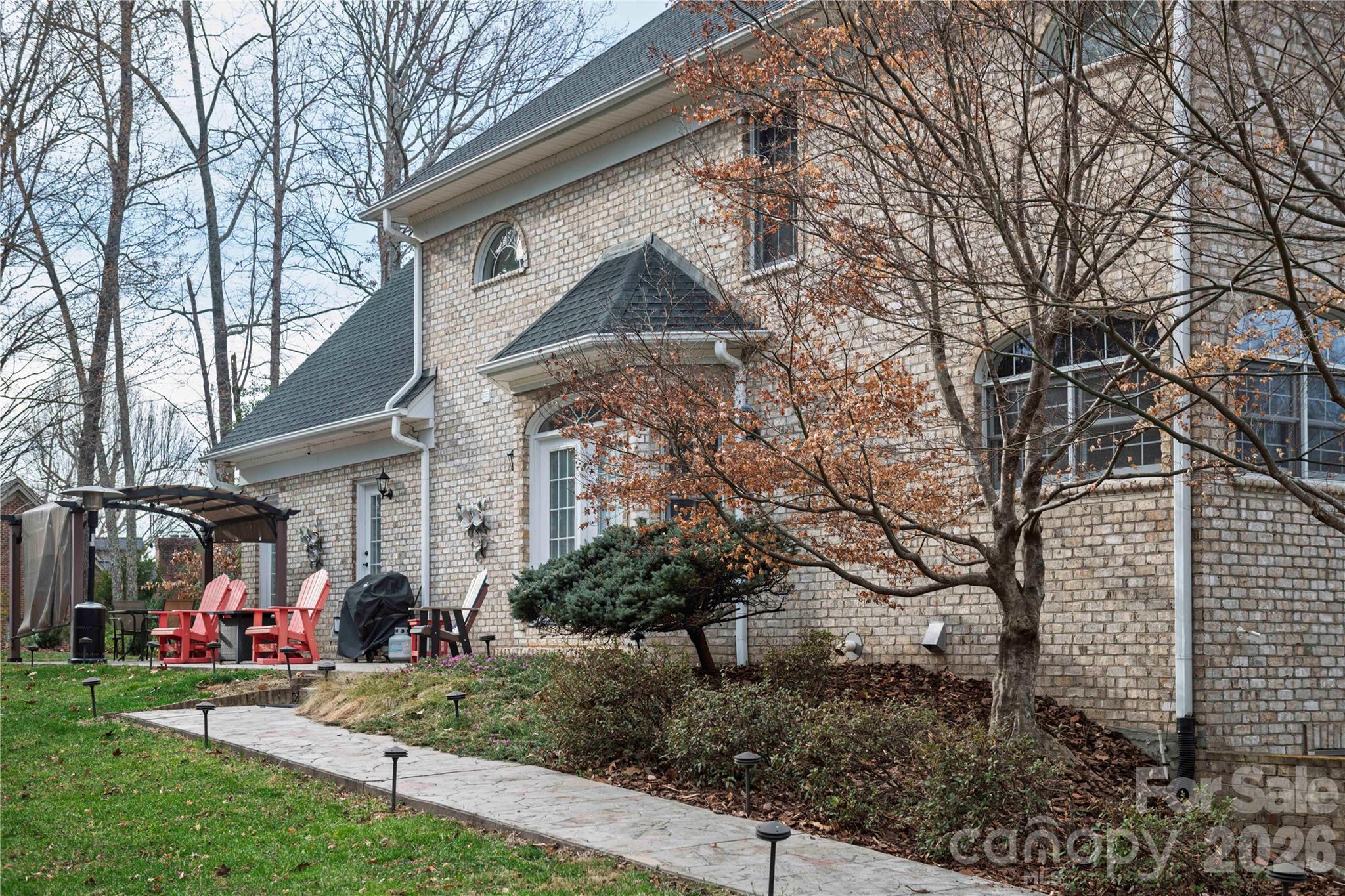 510 SE Stonecroft Court SE #32 — Lenoir