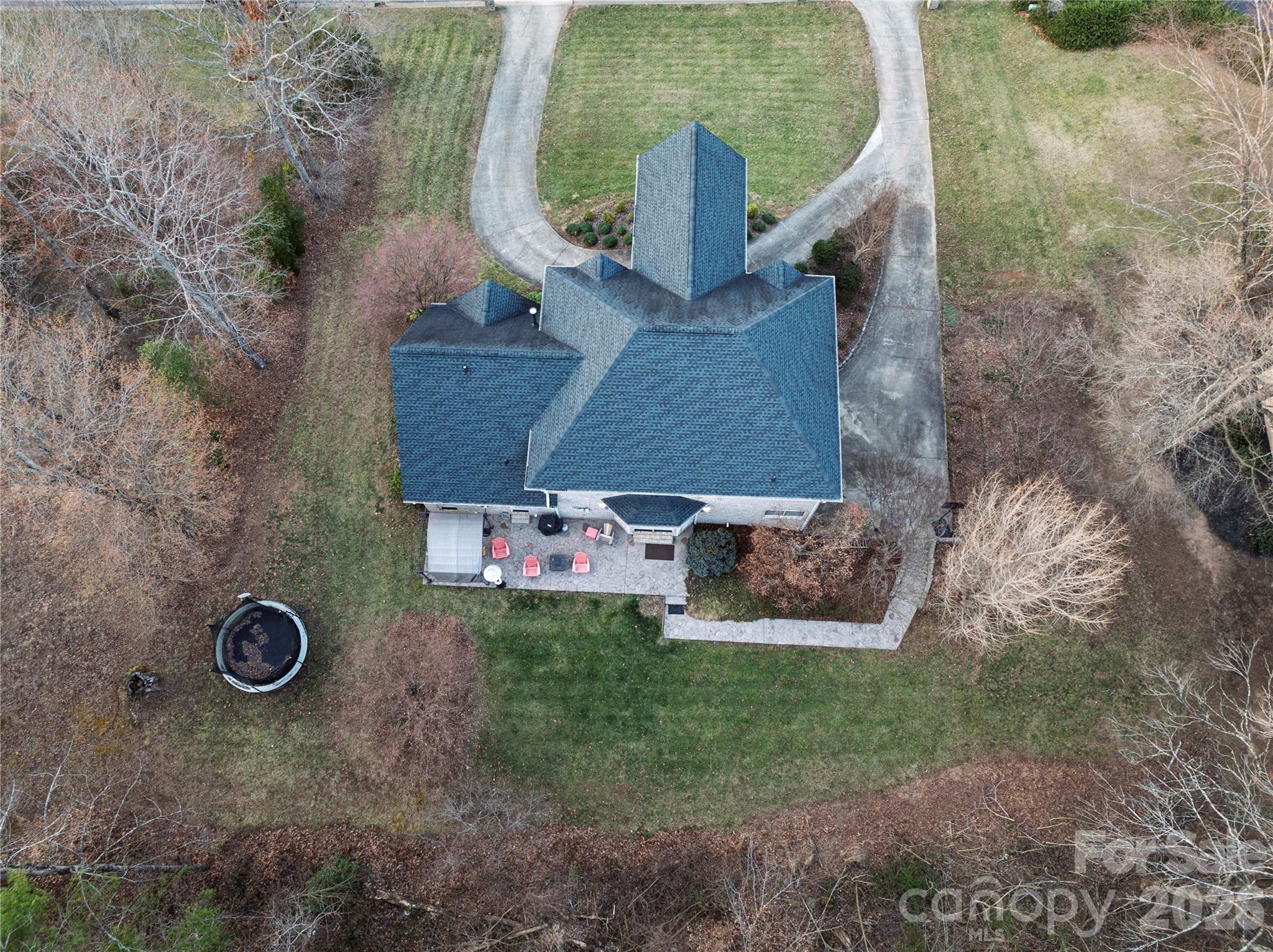 510 SE Stonecroft Court SE #32 — Lenoir