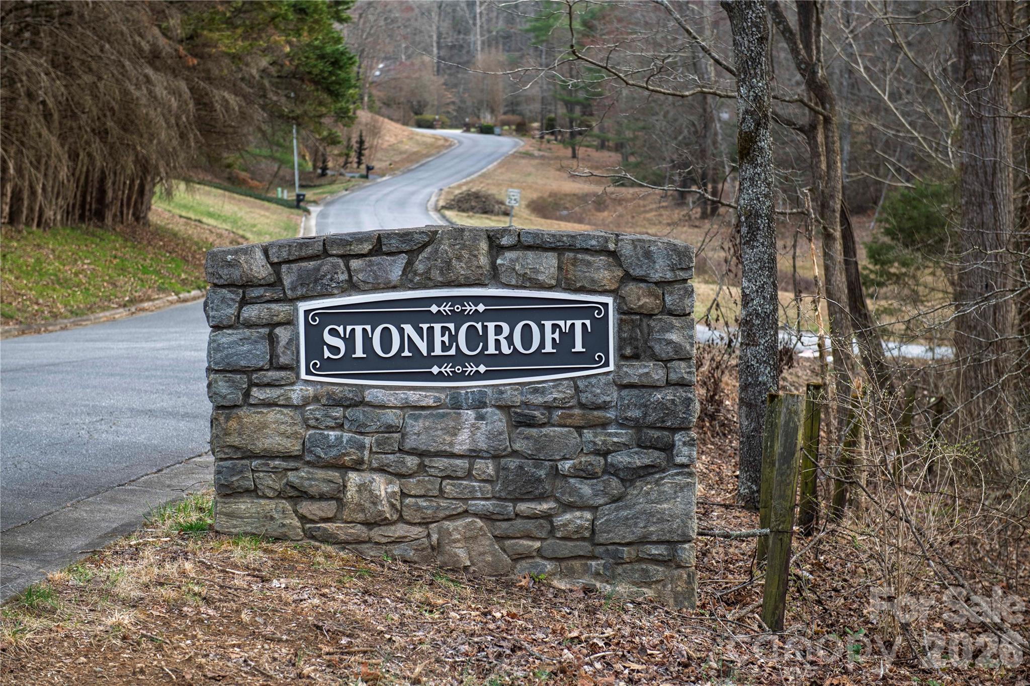 510 SE Stonecroft Court SE #32 — Lenoir