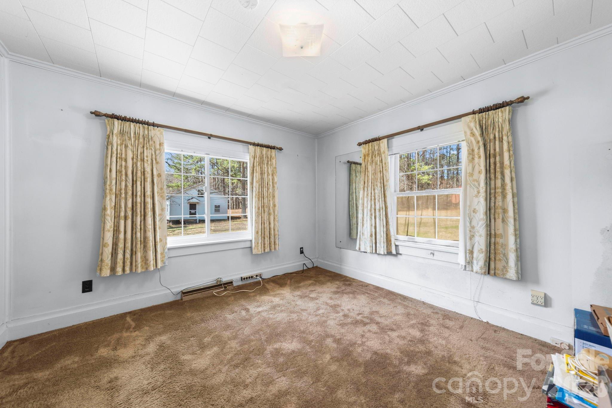 2350 Grubb Ferry Road — Salisbury