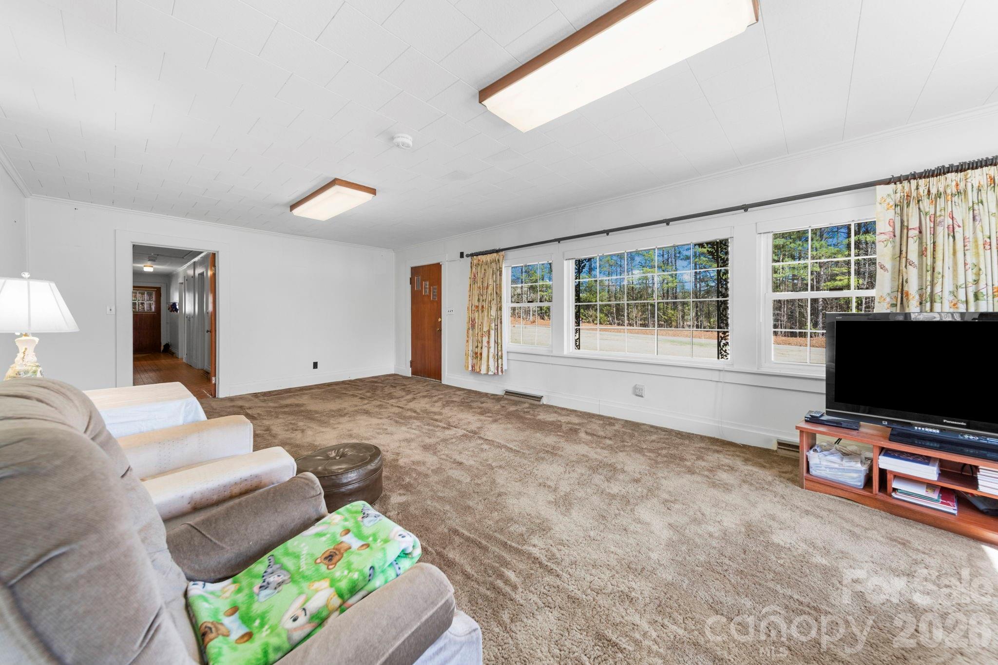 2350 Grubb Ferry Road — Salisbury