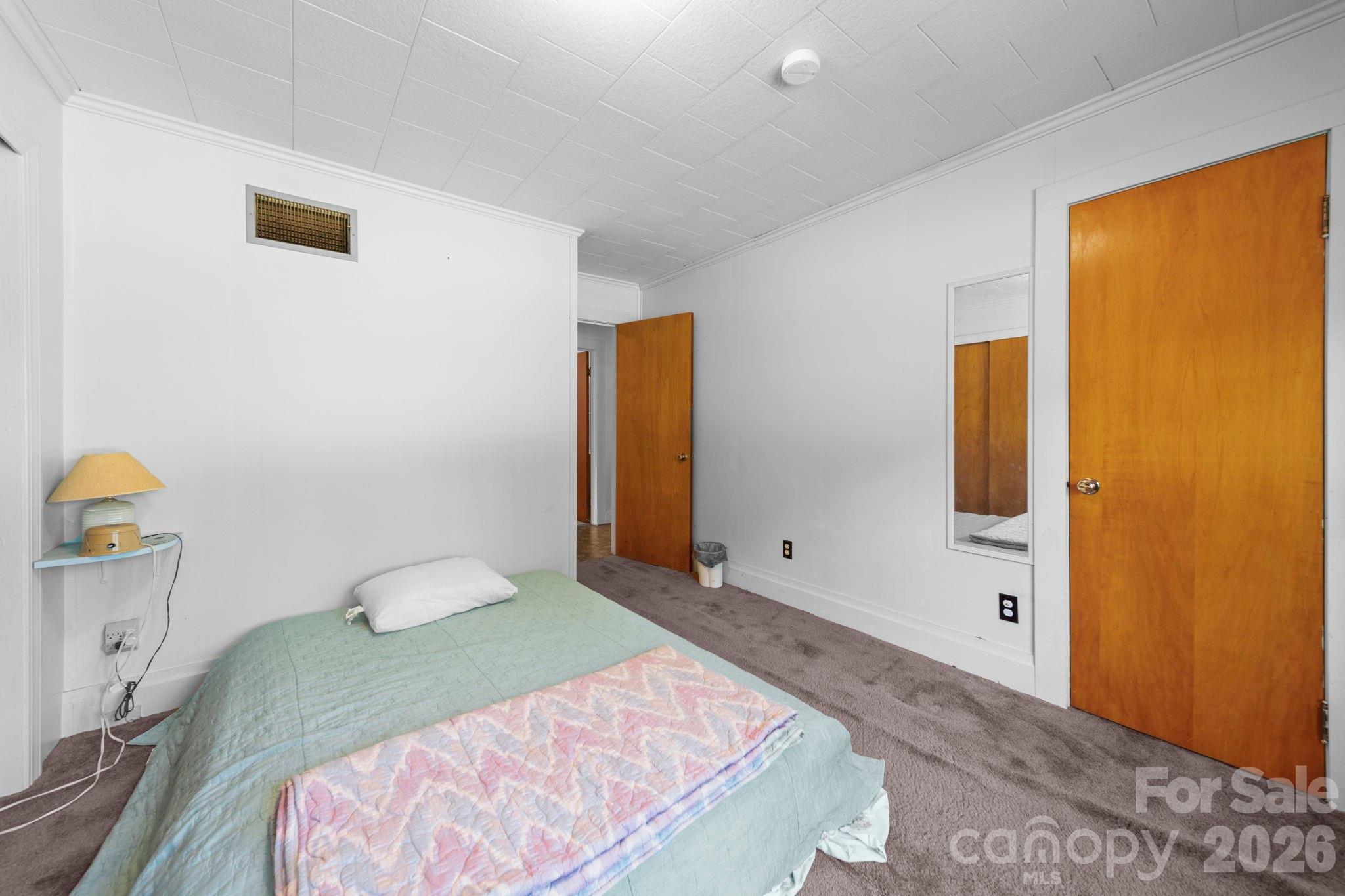2350 Grubb Ferry Road — Salisbury