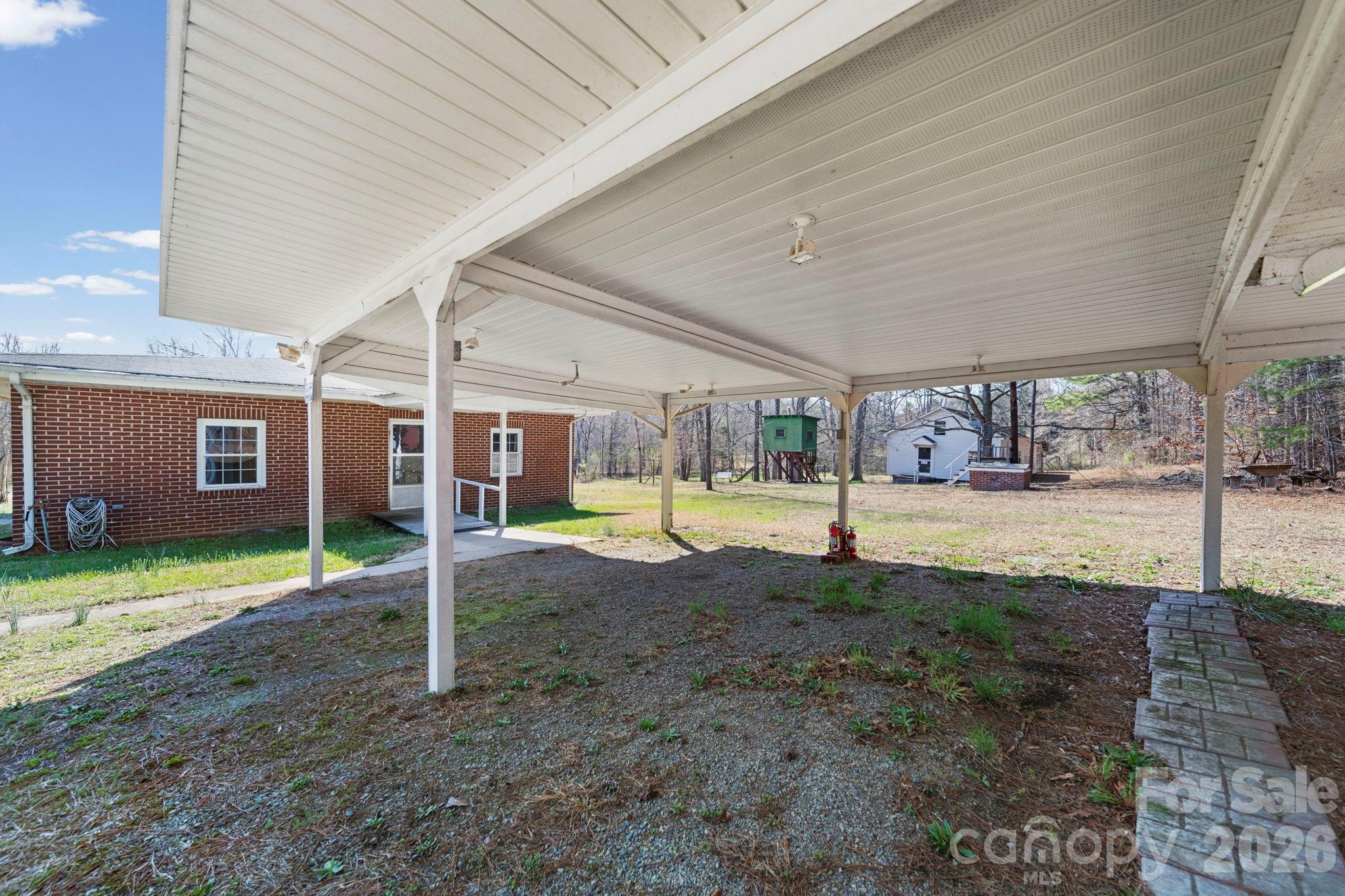 2350 Grubb Ferry Road — Salisbury