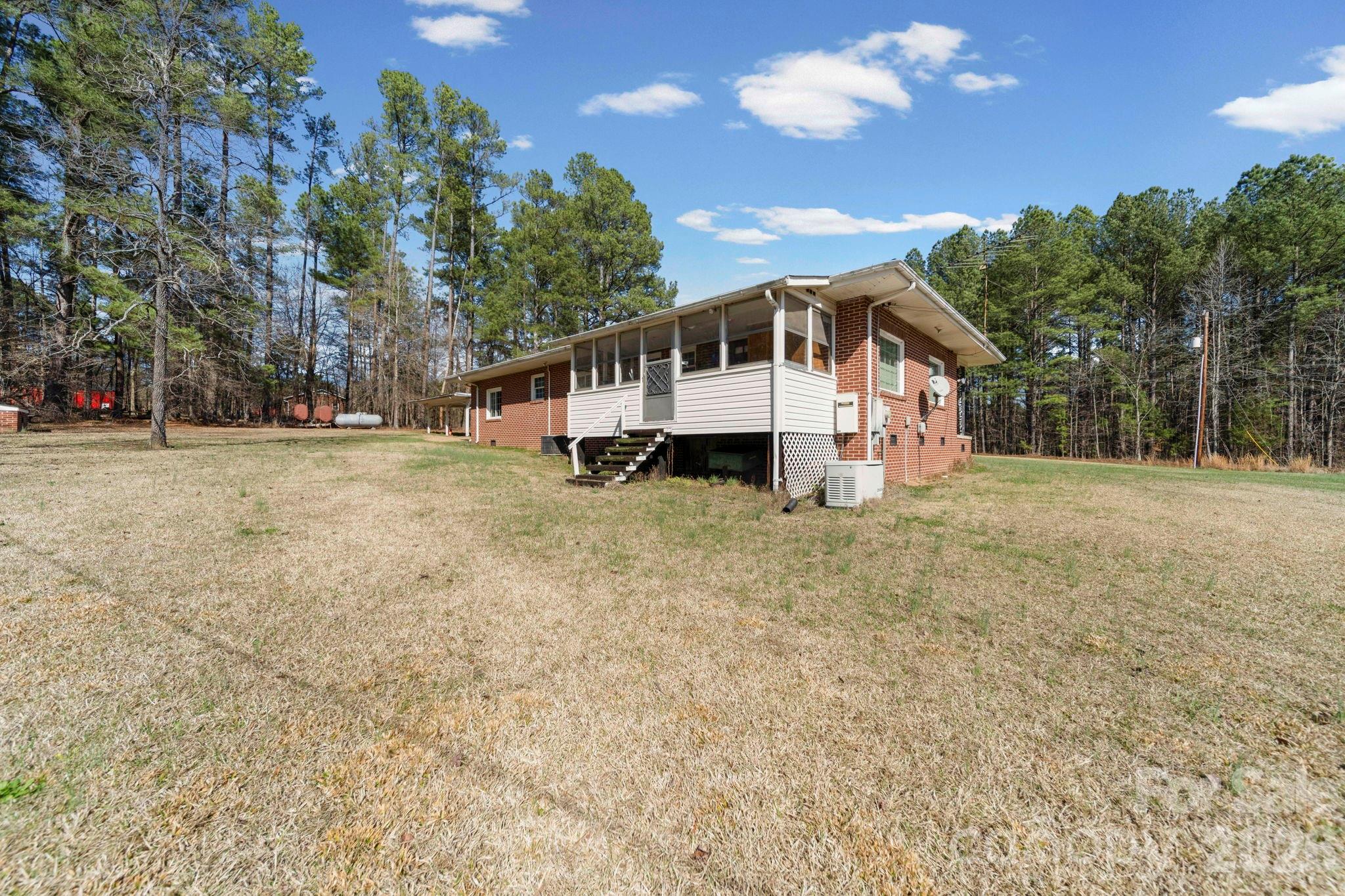 2350 Grubb Ferry Road — Salisbury