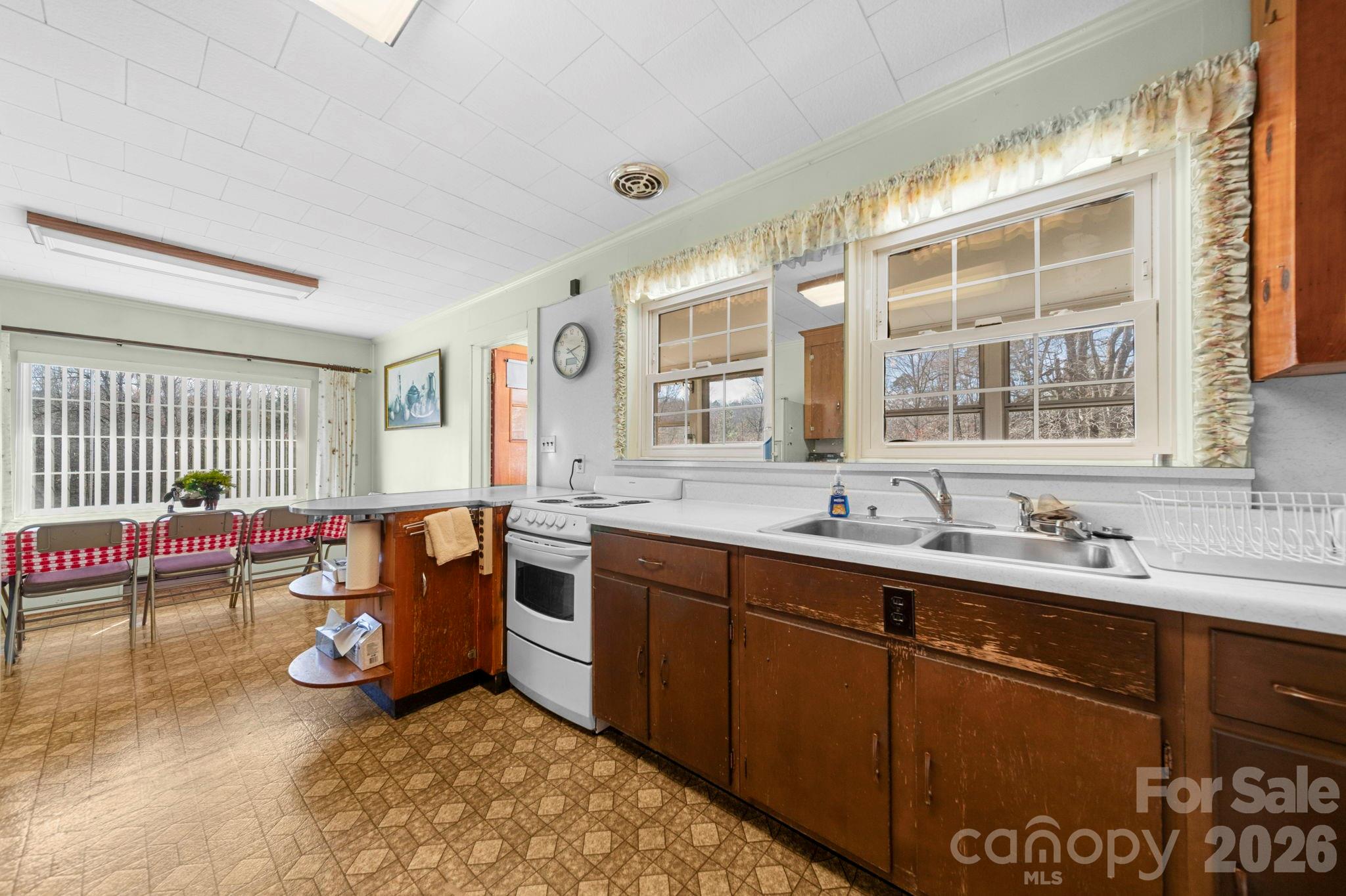 2350 Grubb Ferry Road — Salisbury