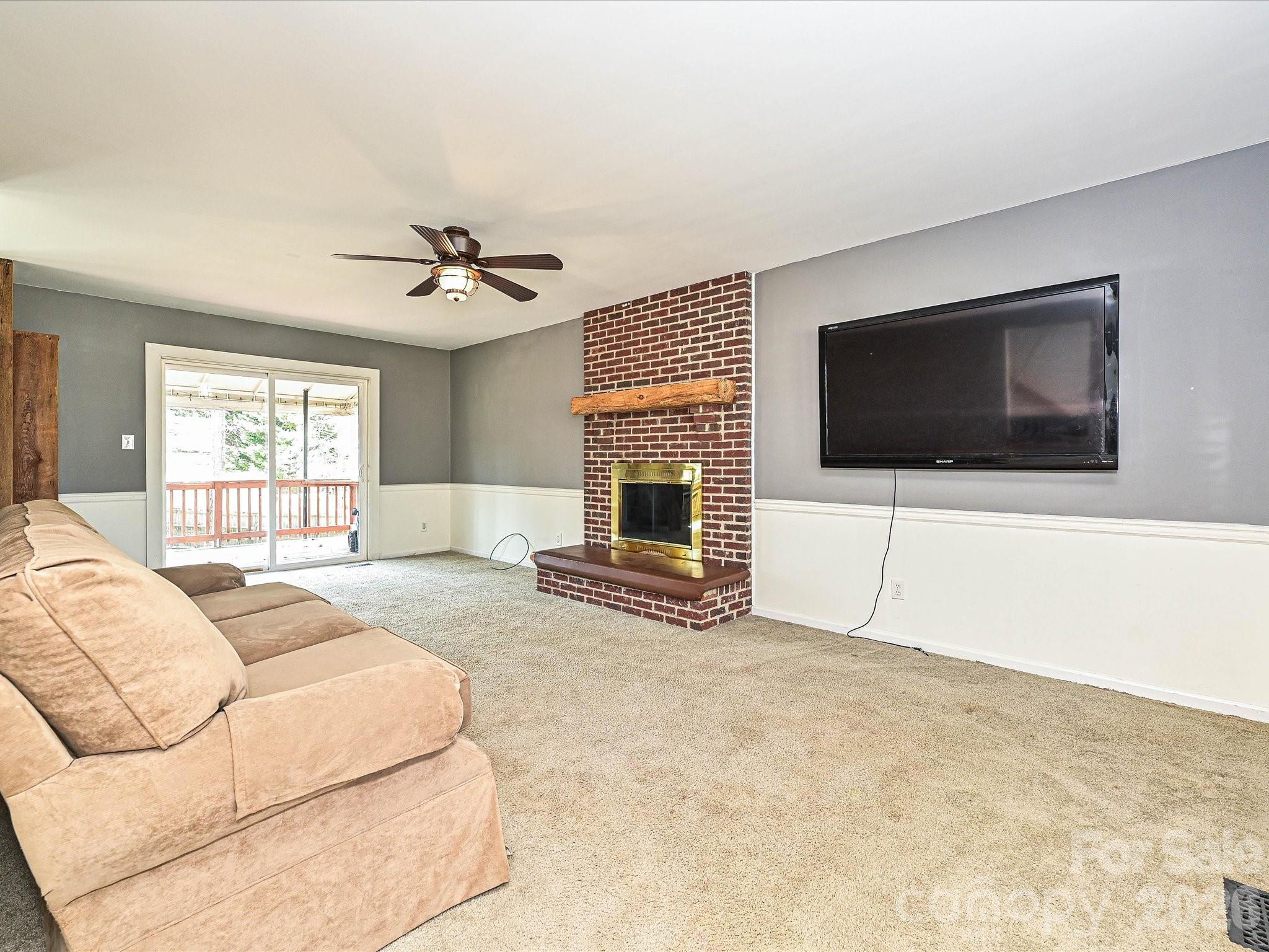 104 Deertrack Drive — Mount Holly