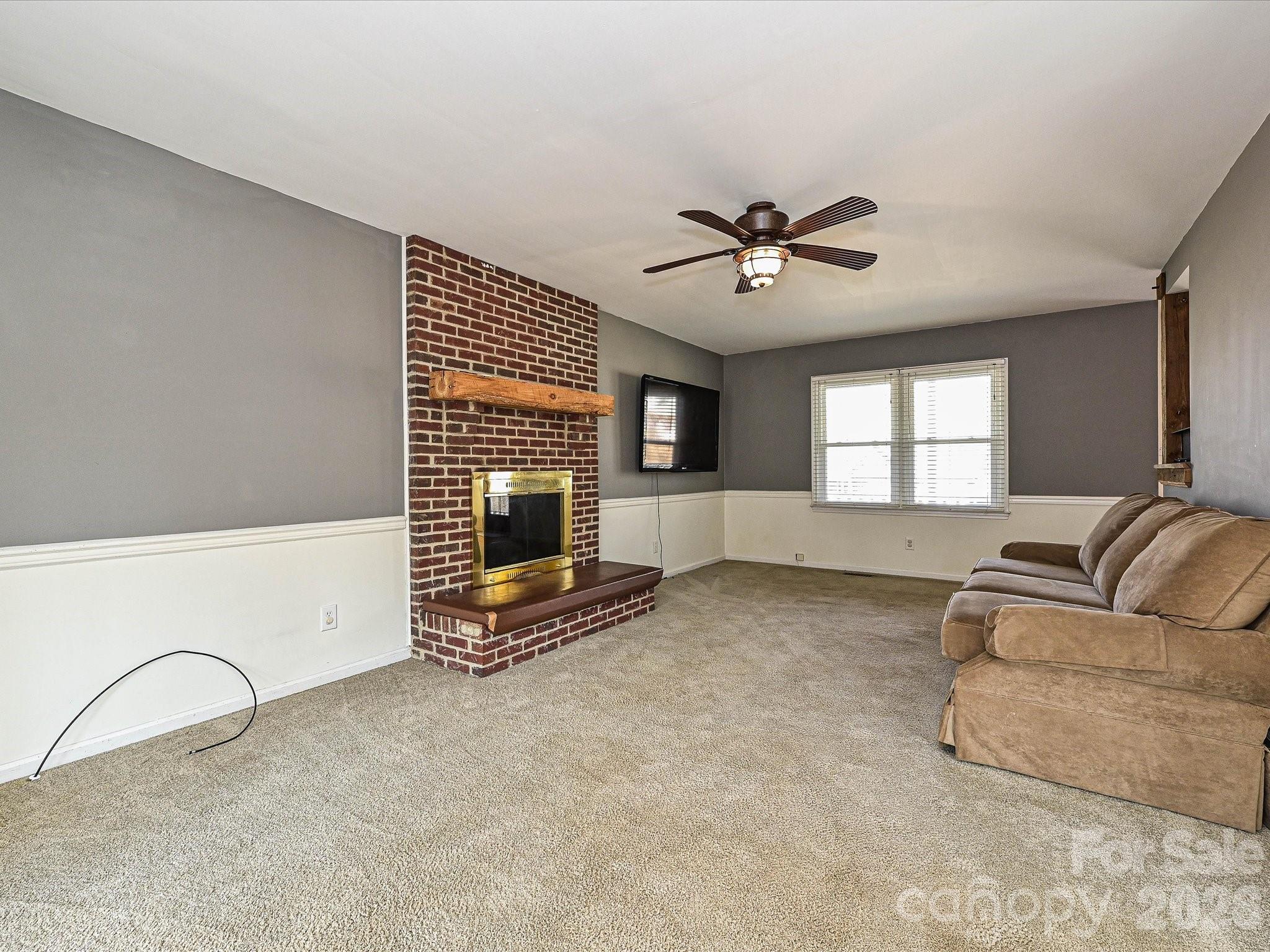 104 Deertrack Drive — Mount Holly