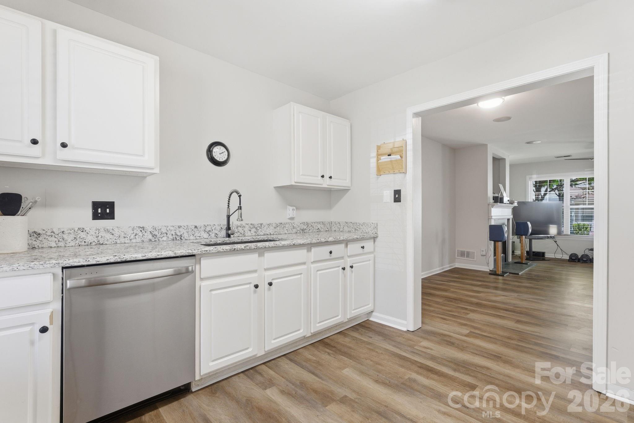 17361 Villanova Road — Huntersville