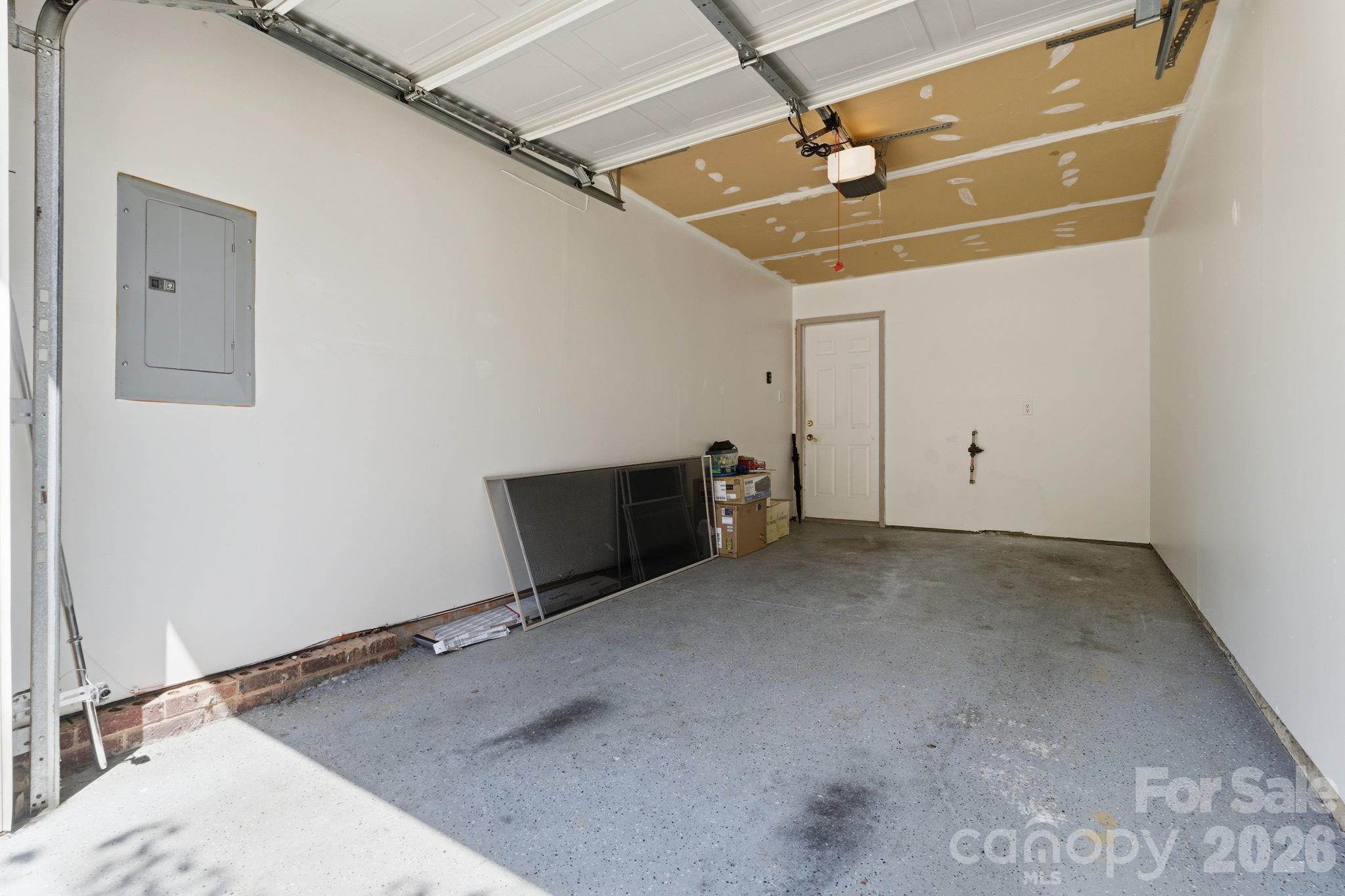 17361 Villanova Road — Huntersville