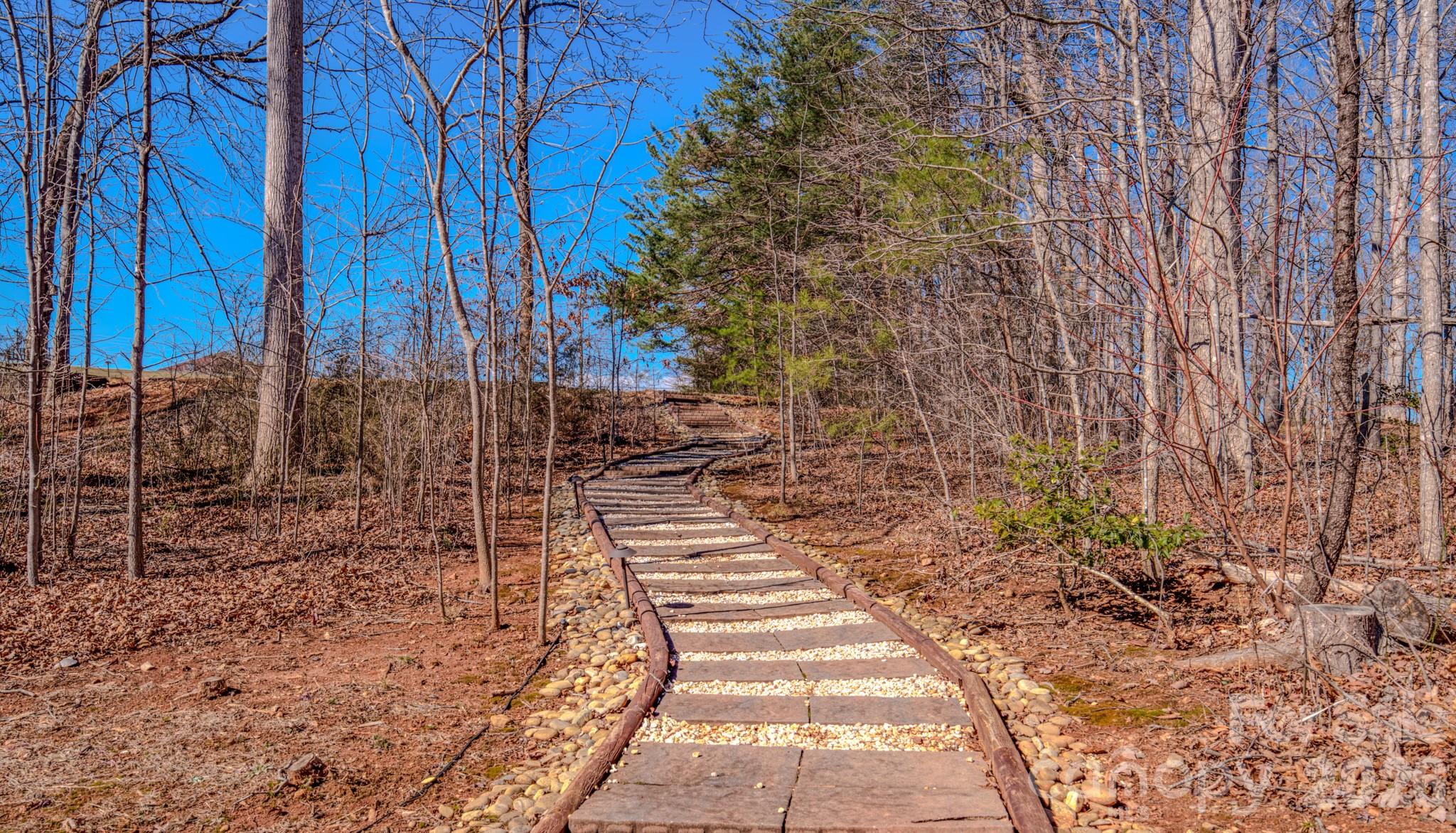 3975 Plantation Drive — Morganton