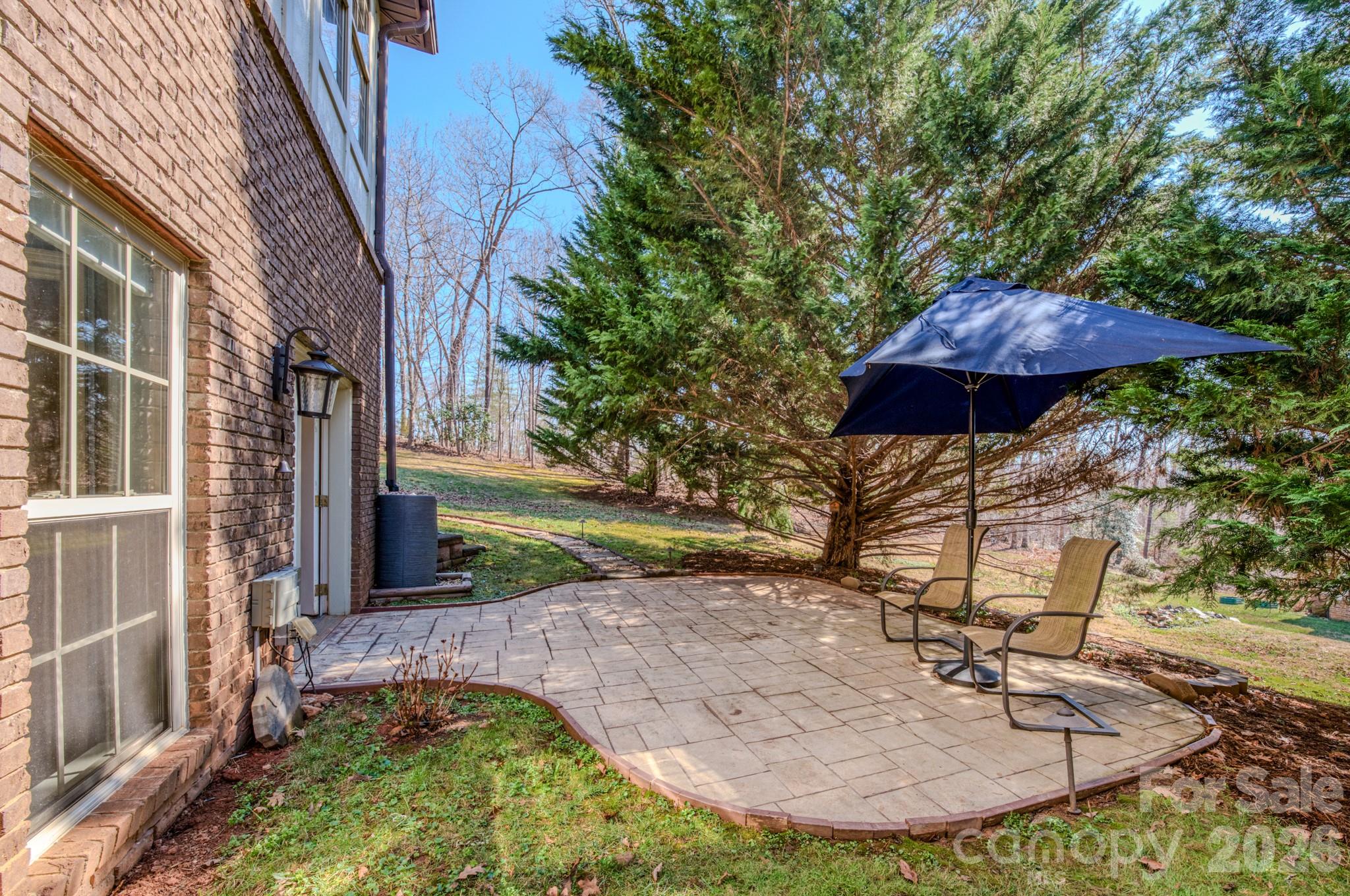 3975 Plantation Drive — Morganton