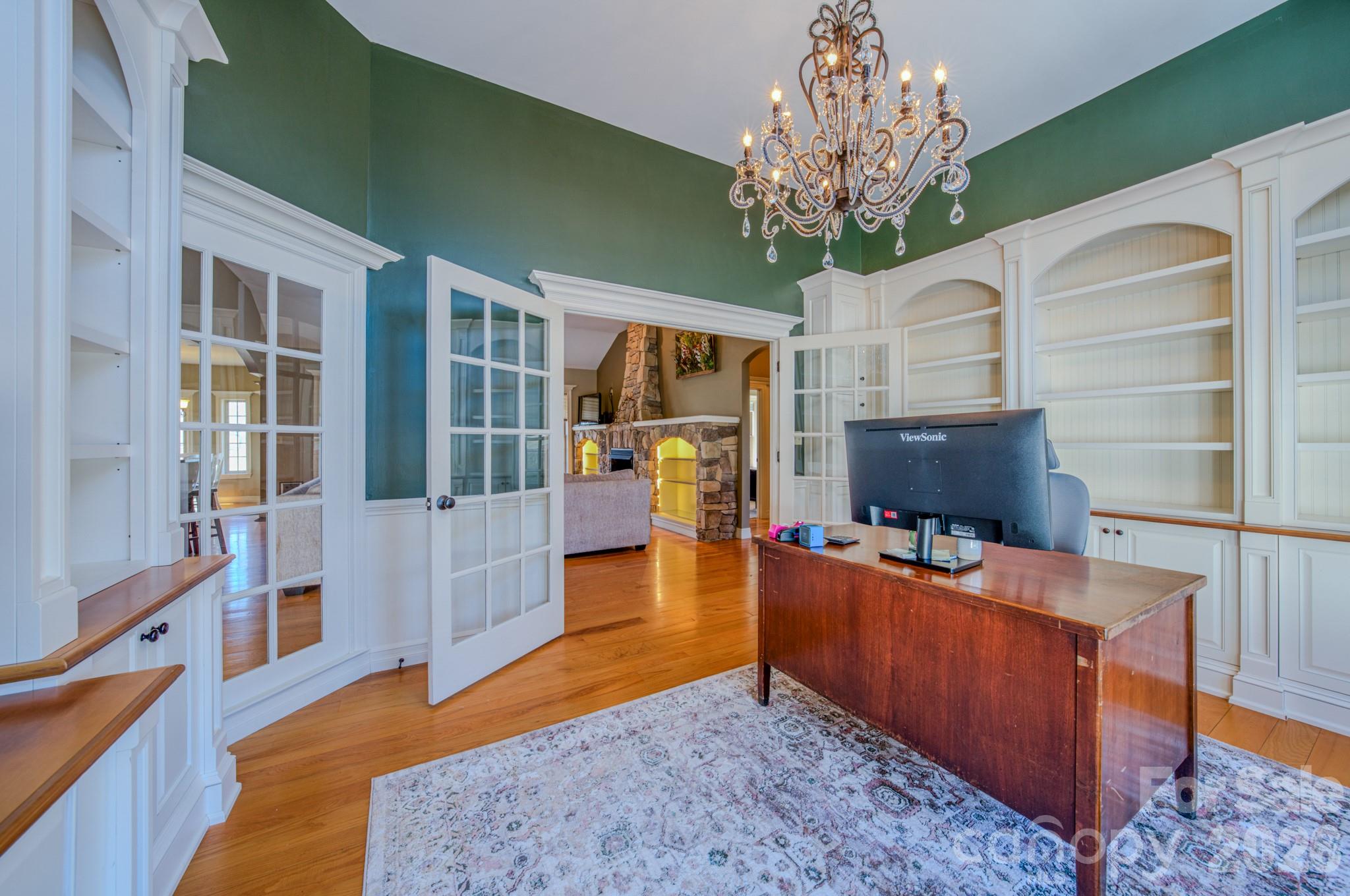 3975 Plantation Drive — Morganton