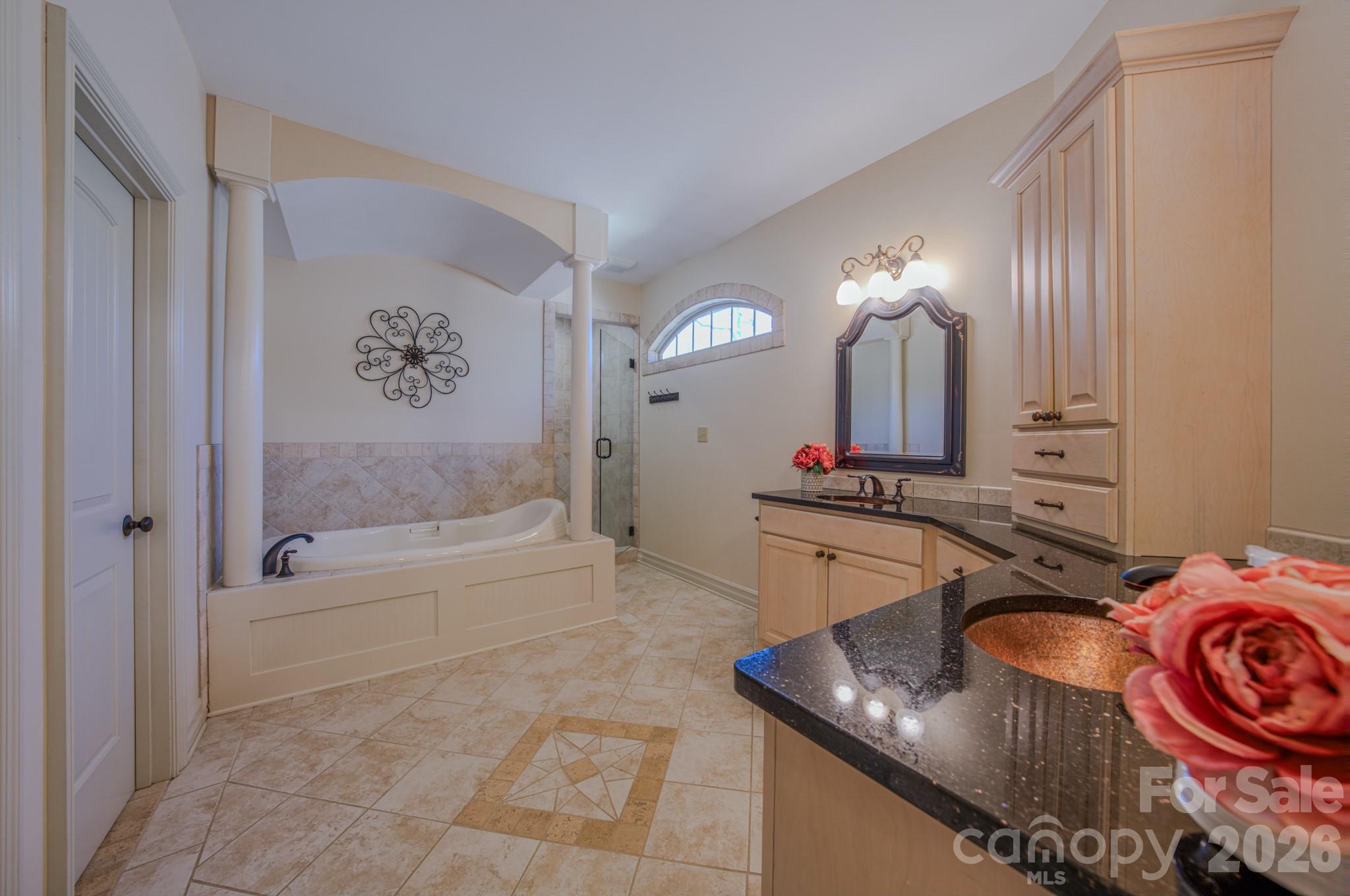 3975 Plantation Drive — Morganton