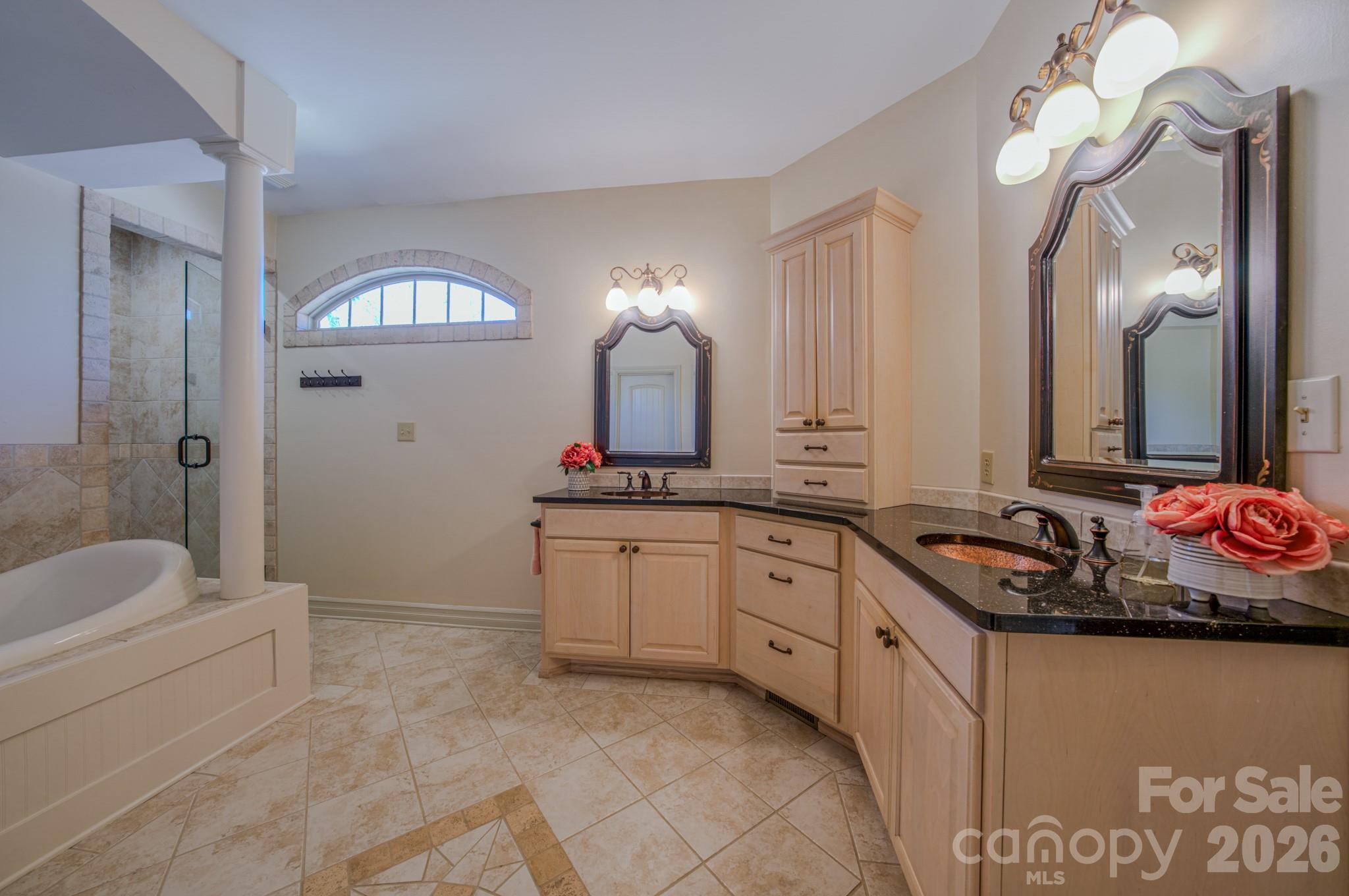 3975 Plantation Drive — Morganton