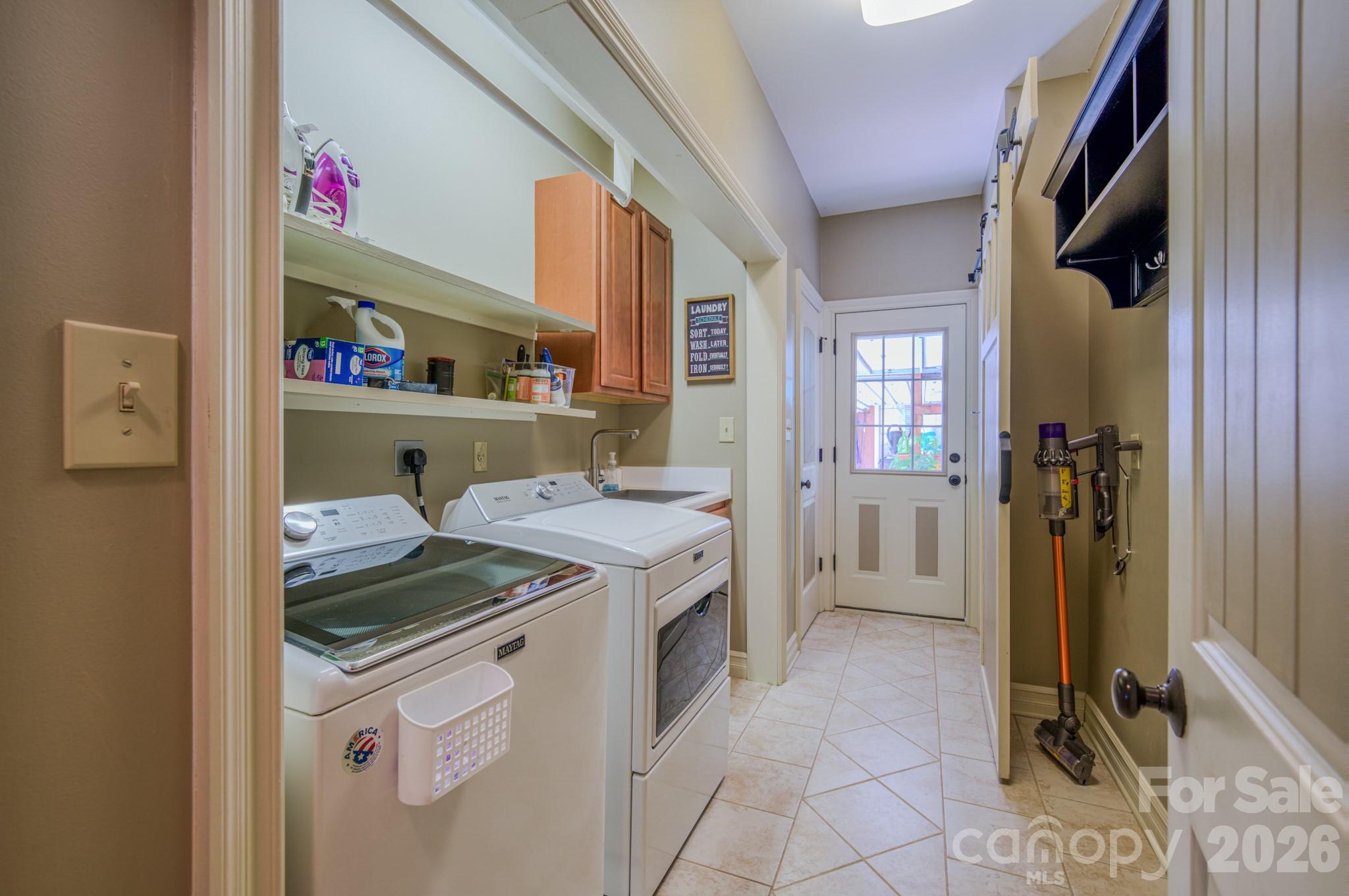 3975 Plantation Drive — Morganton