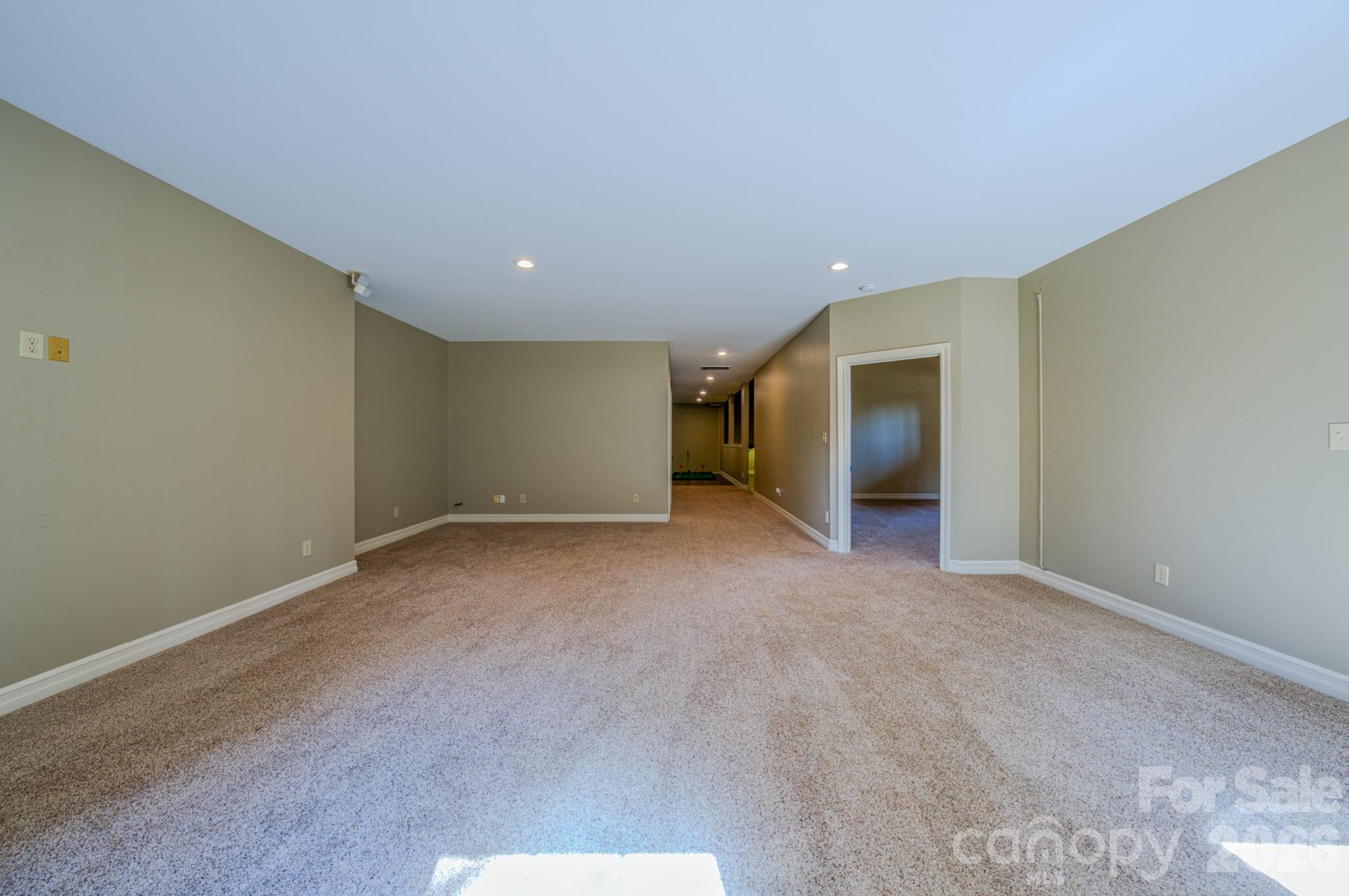 3975 Plantation Drive — Morganton