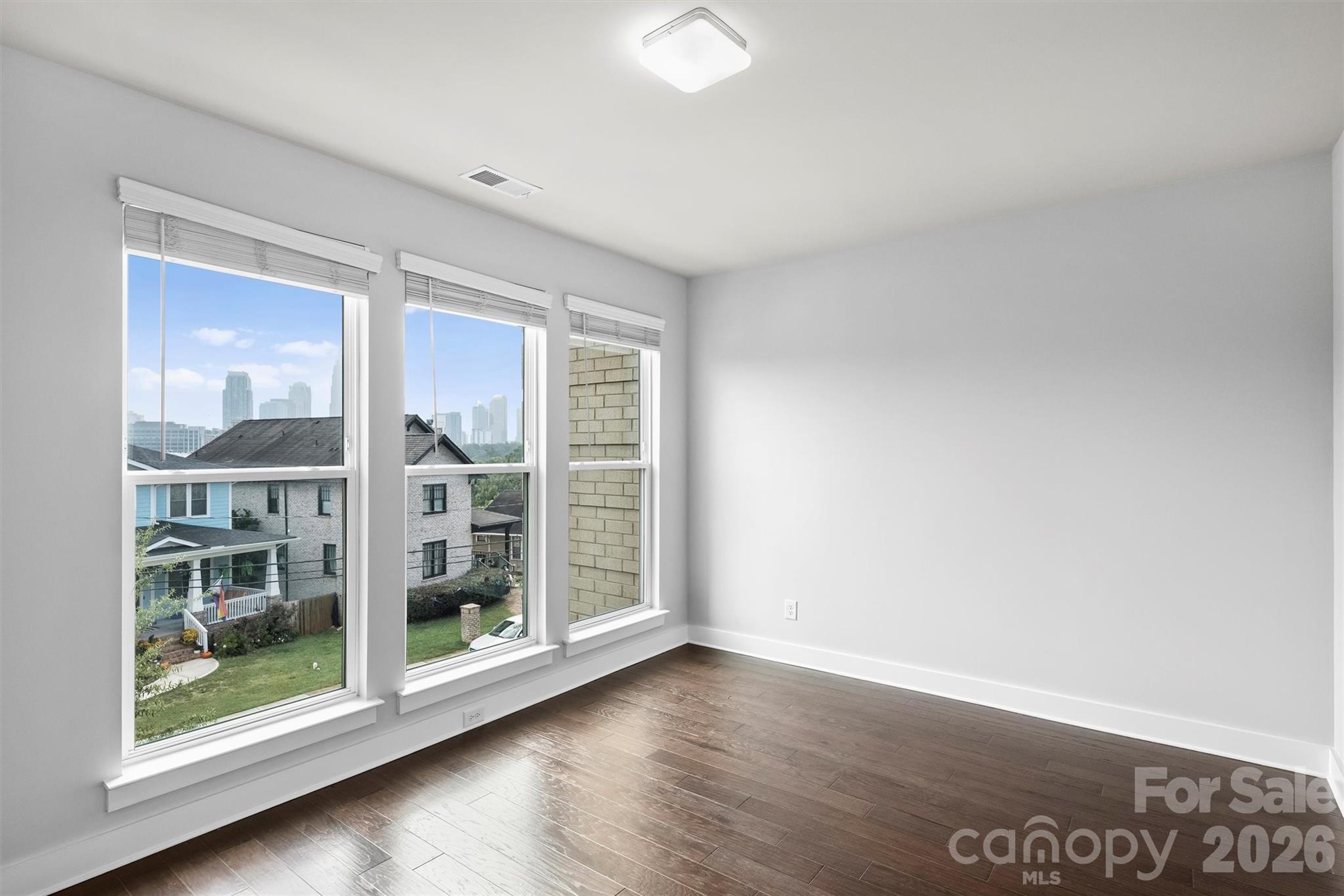 1555 Duckworth Avenue — Charlotte
