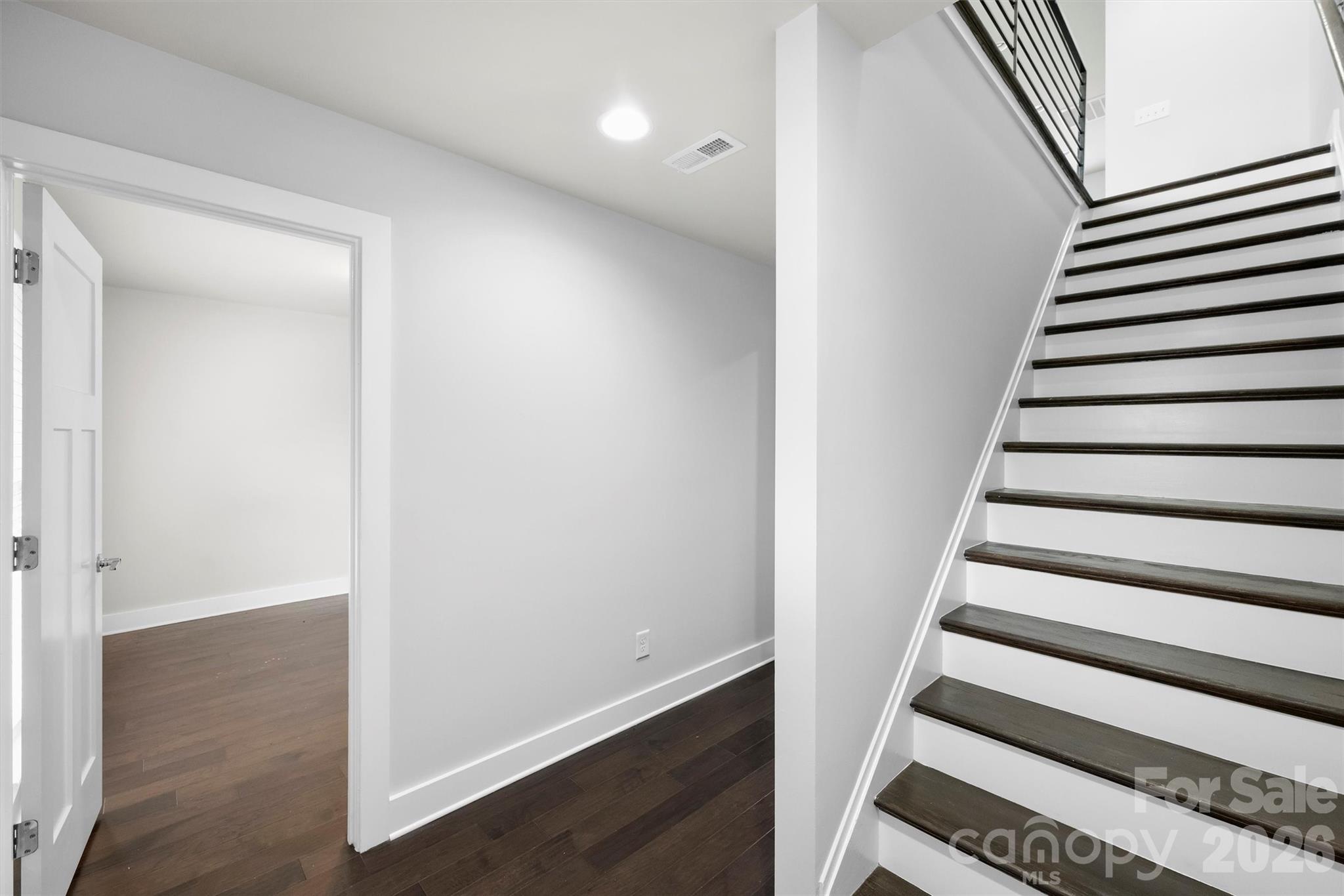 1555 Duckworth Avenue — Charlotte