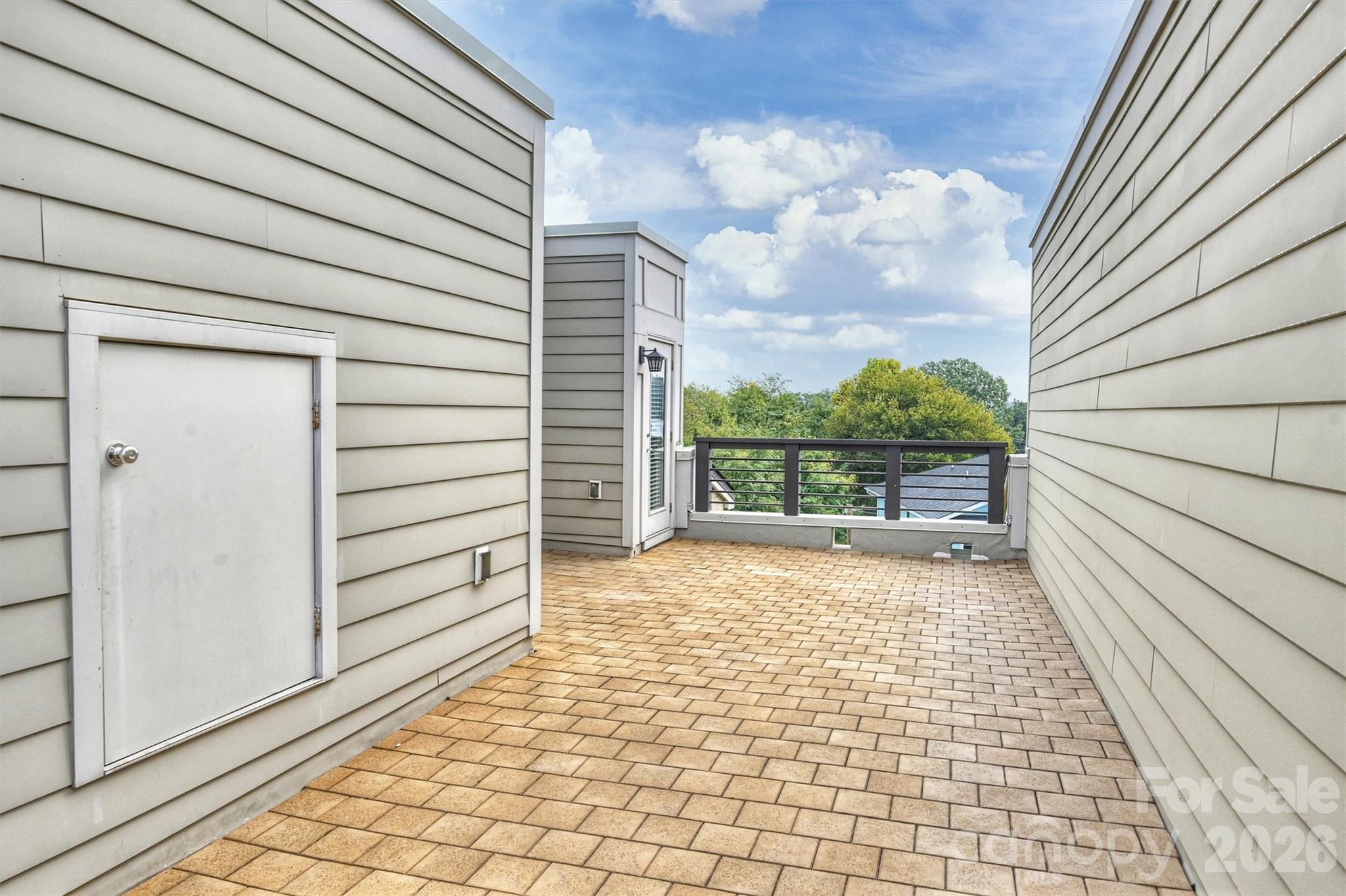 1555 Duckworth Avenue — Charlotte