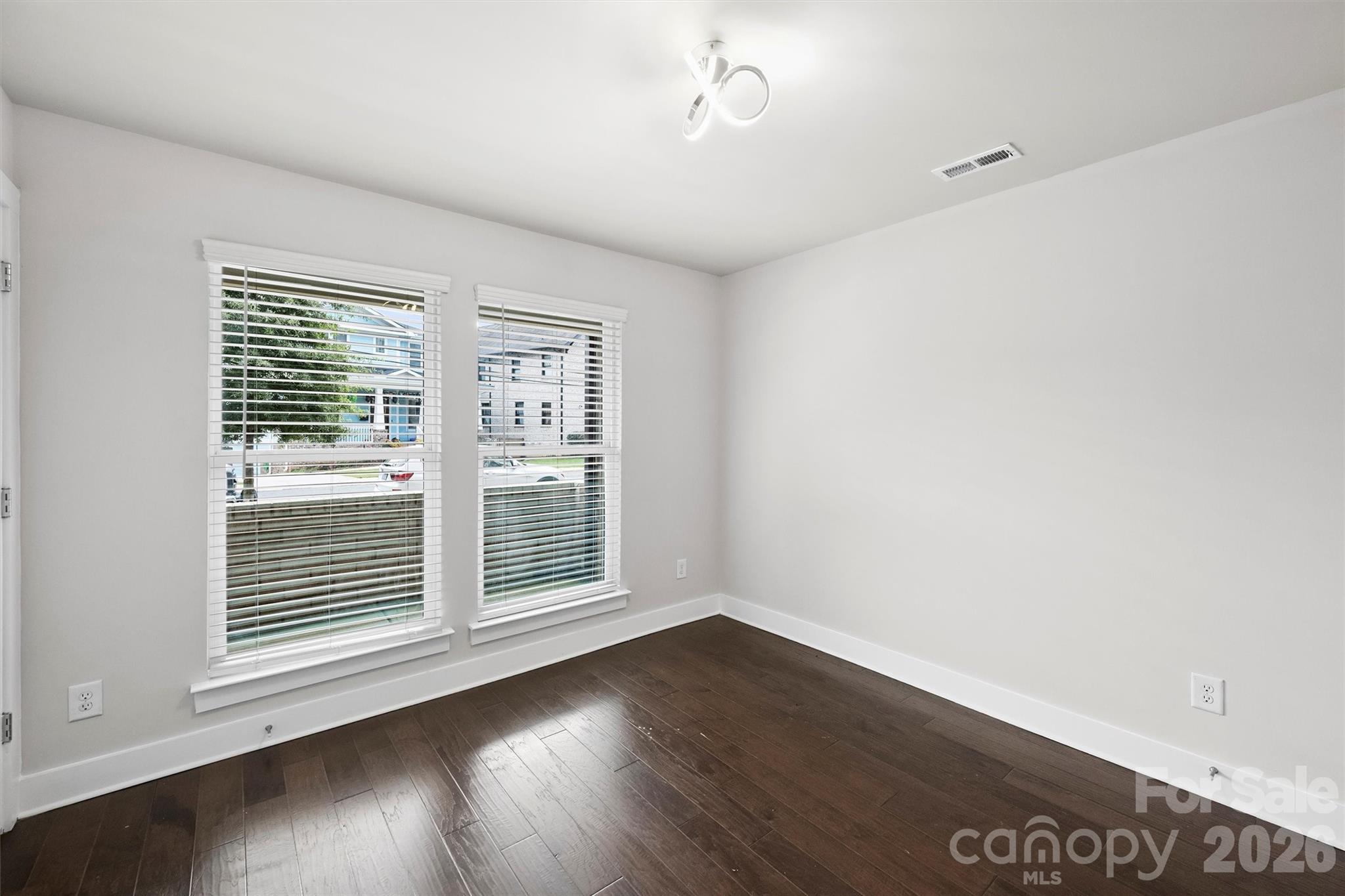 1555 Duckworth Avenue — Charlotte