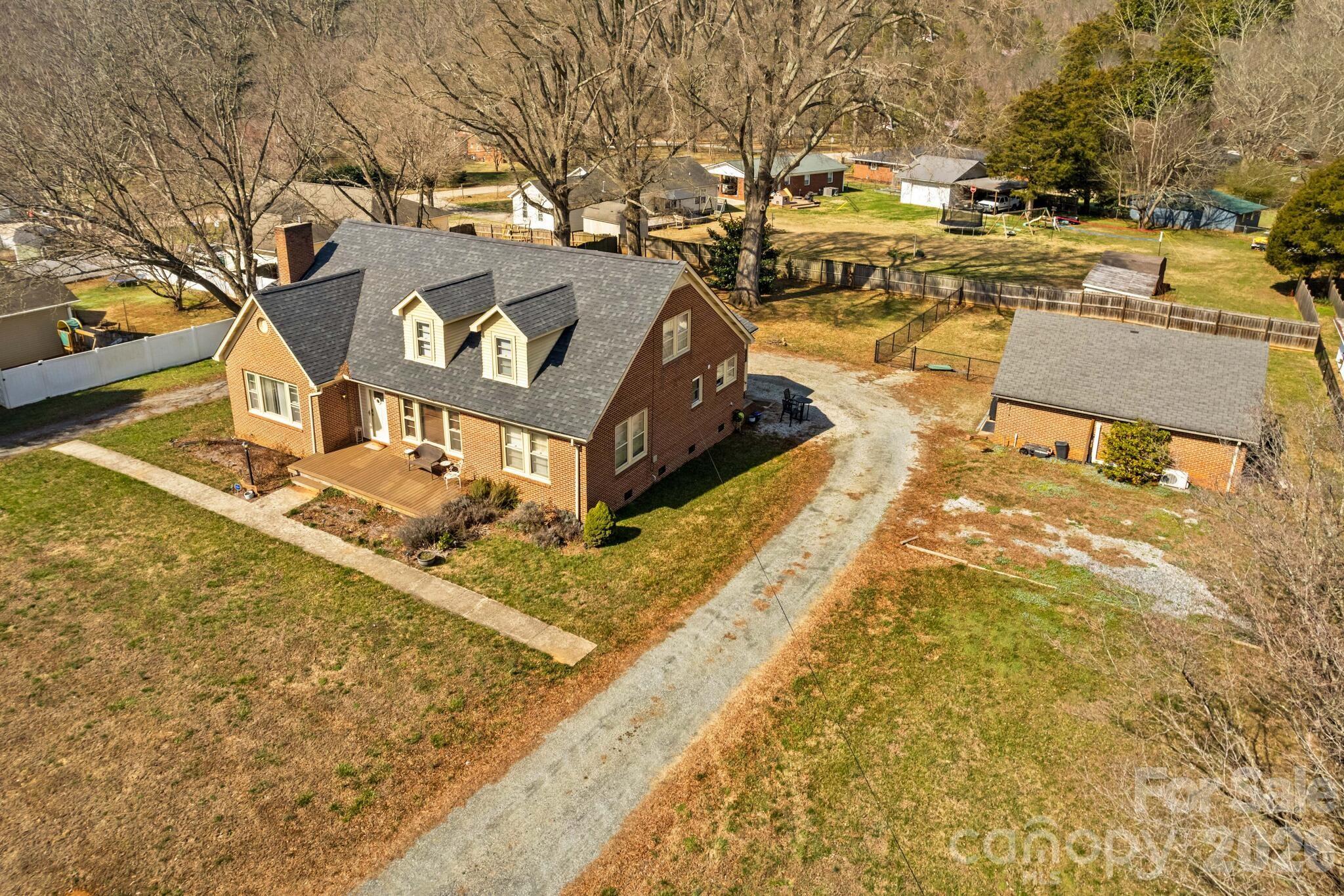 416 W Peeler Street — Salisbury