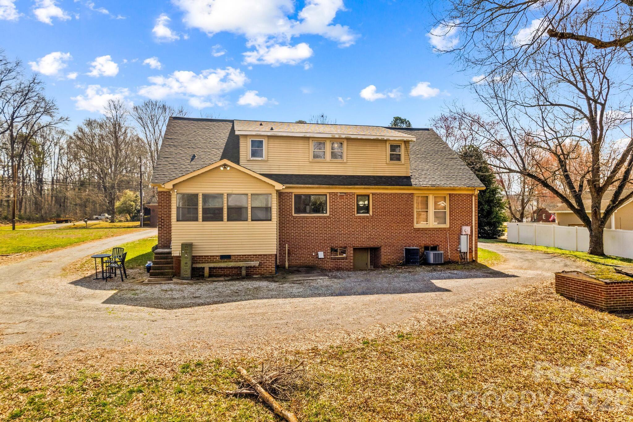 416 W Peeler Street — Salisbury