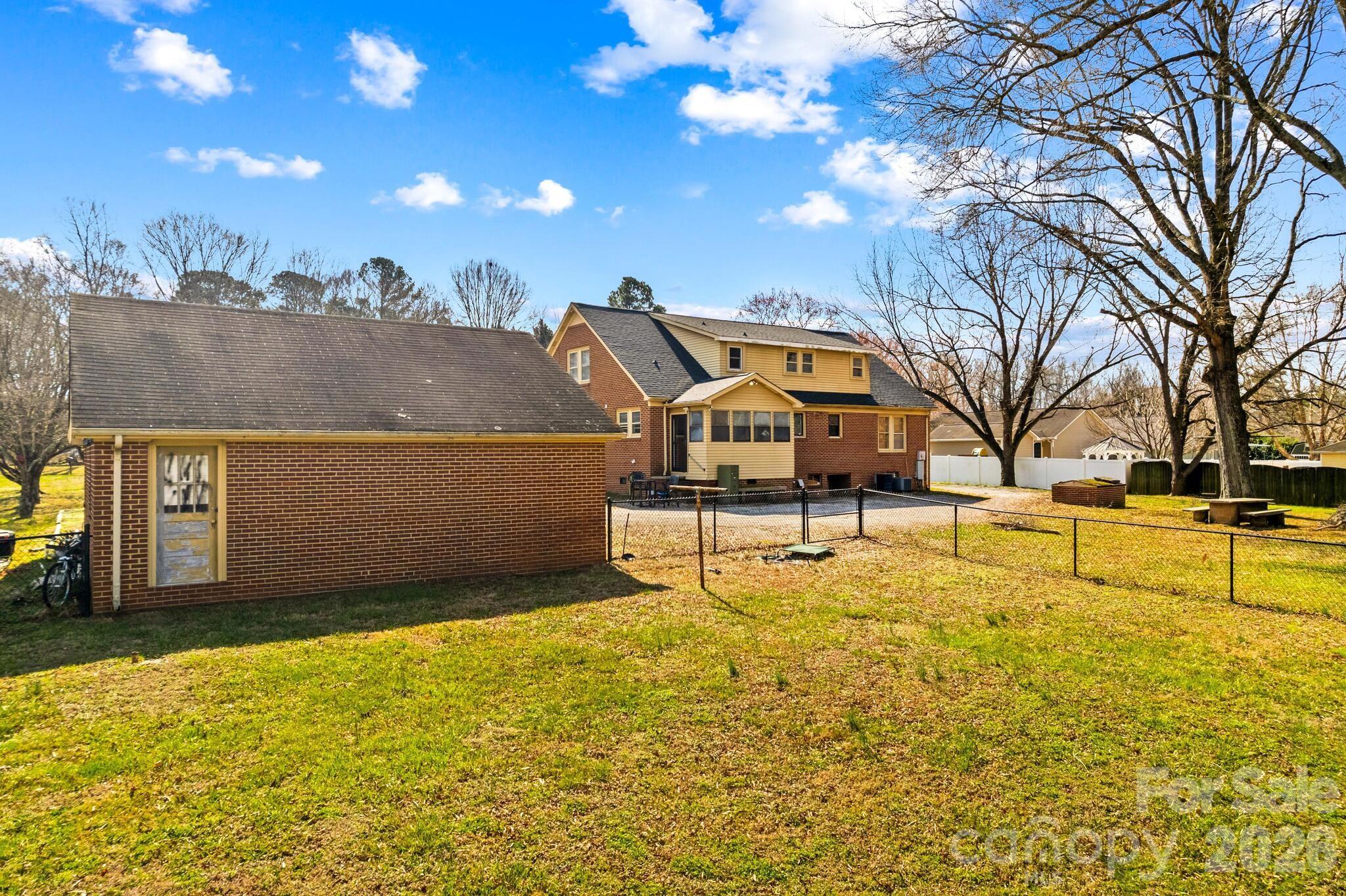 416 W Peeler Street — Salisbury