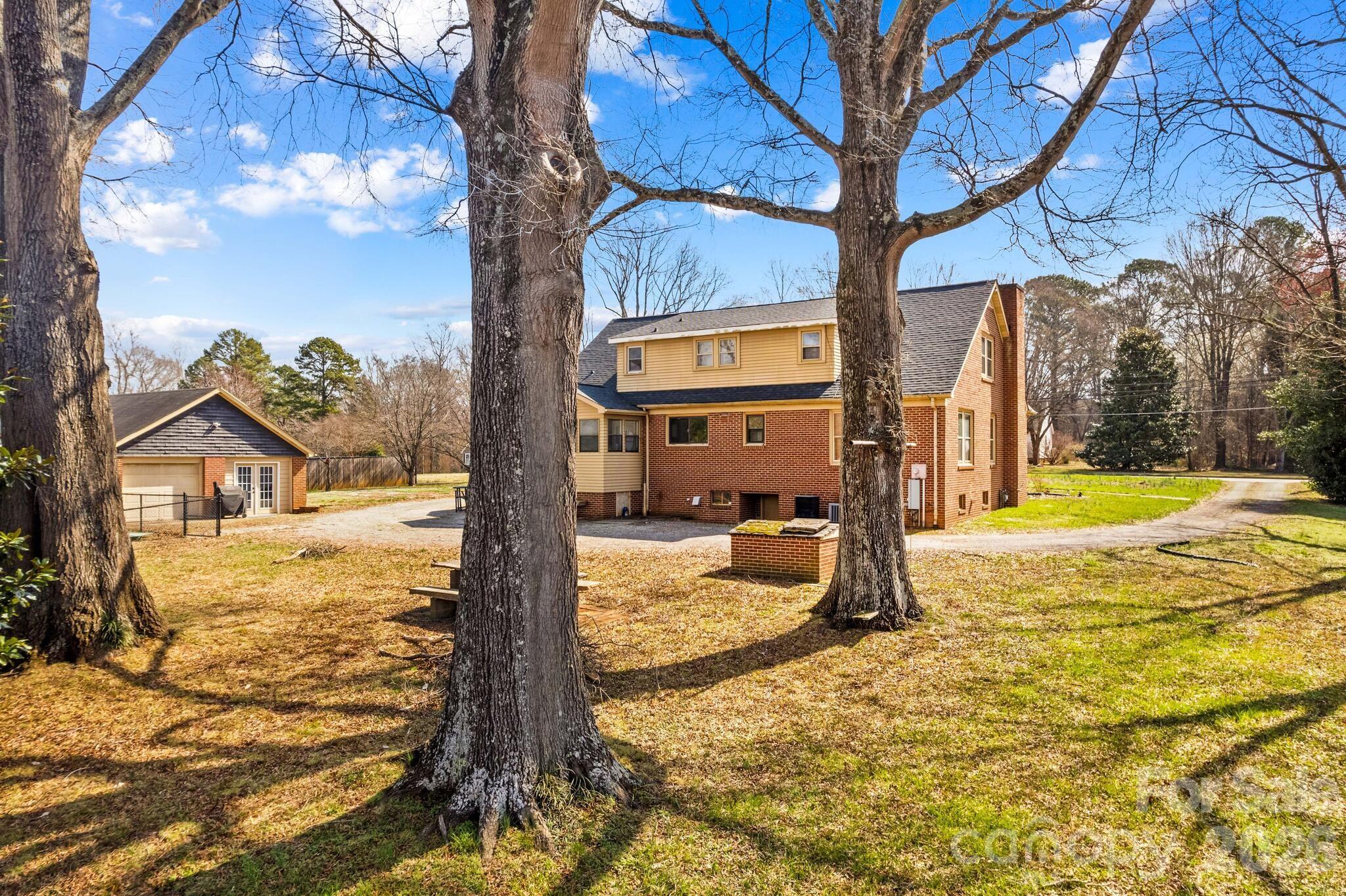 416 W Peeler Street — Salisbury