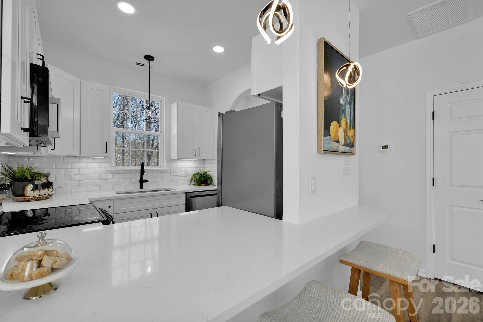 8131 Kings Creek Drive — Charlotte