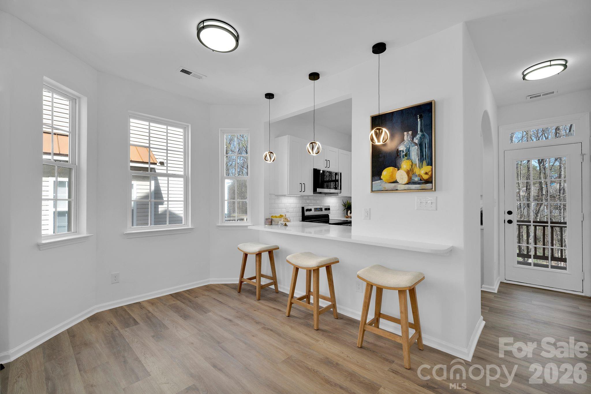 8131 Kings Creek Drive — Charlotte