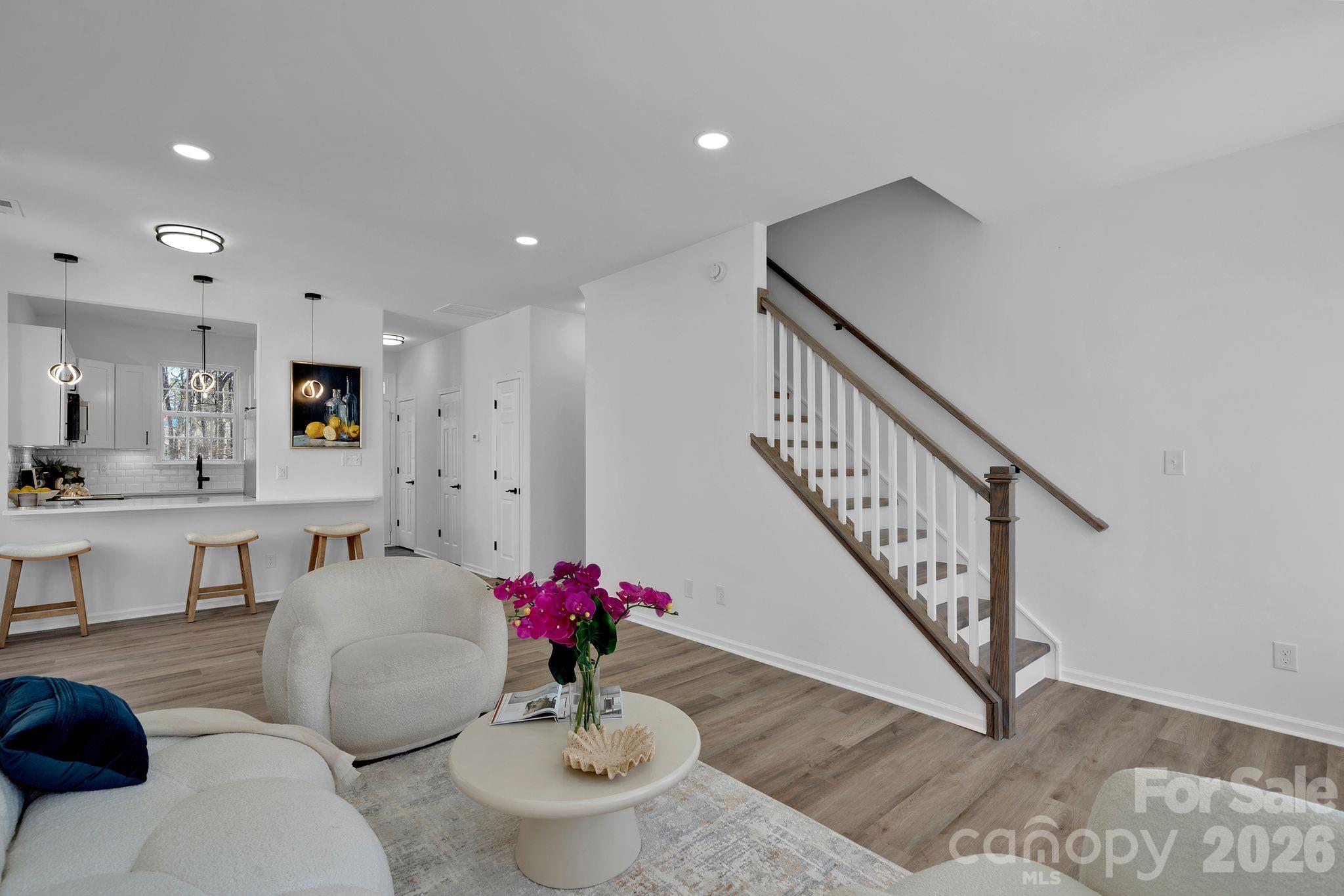 8131 Kings Creek Drive — Charlotte