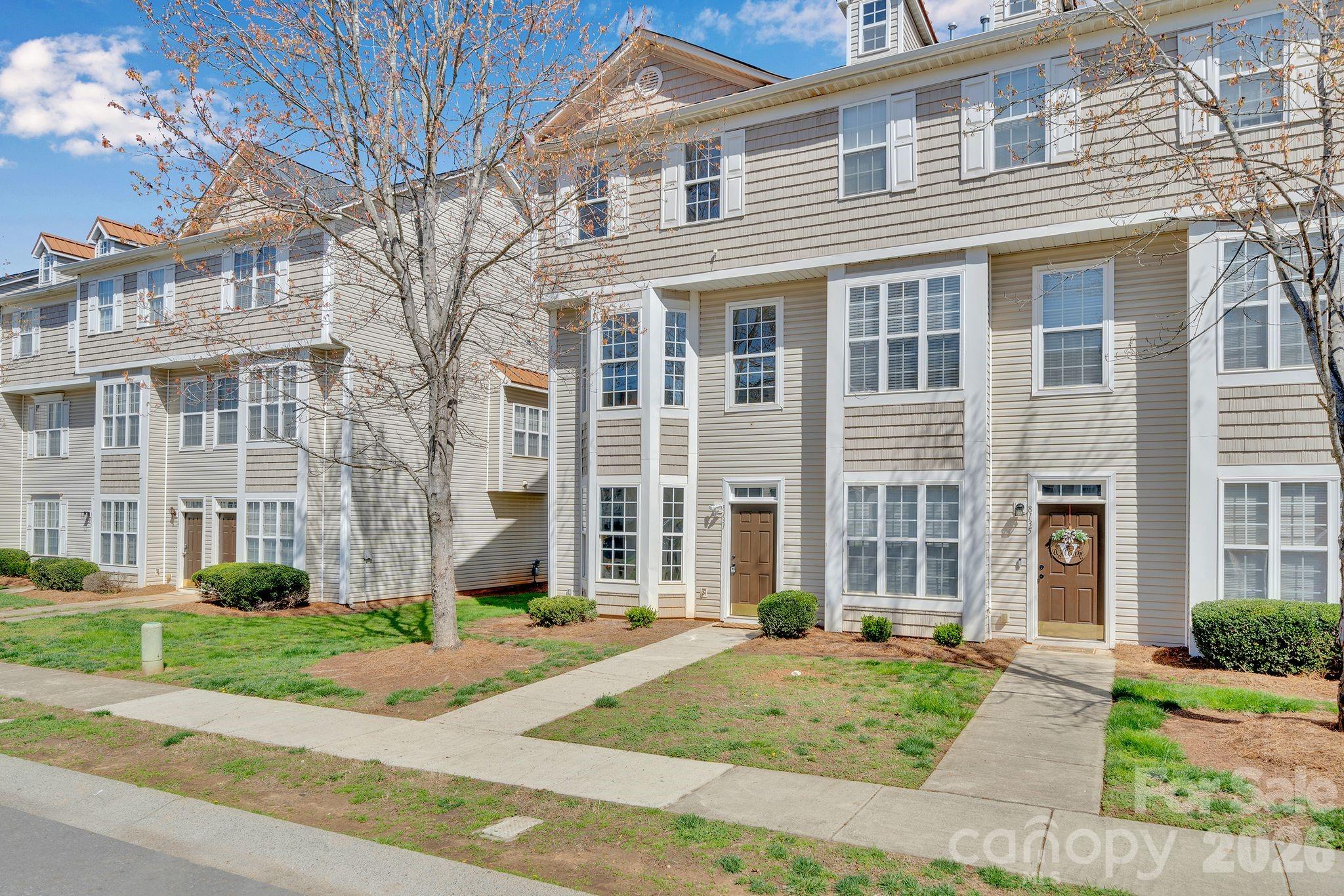 8131 Kings Creek Drive — Charlotte