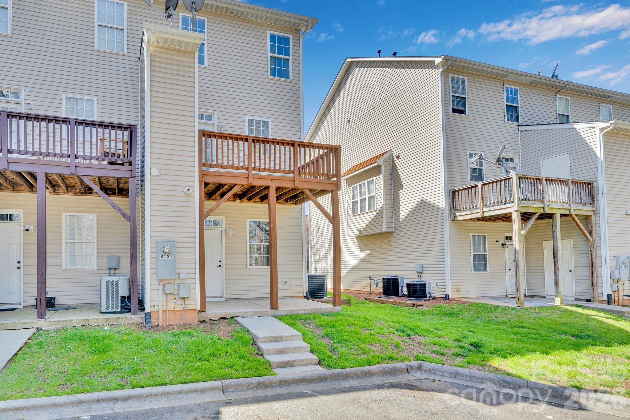 8131 Kings Creek Drive — Charlotte