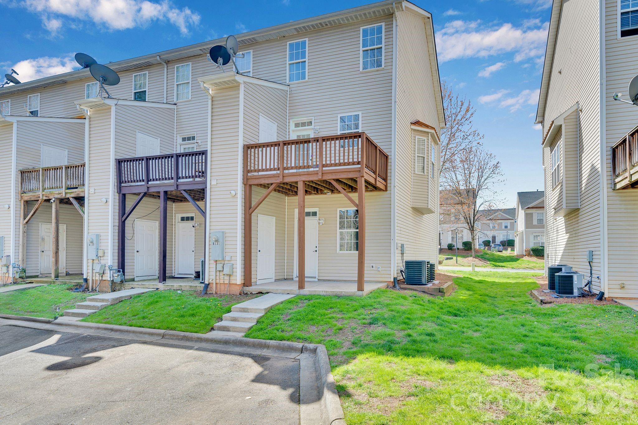 8131 Kings Creek Drive — Charlotte
