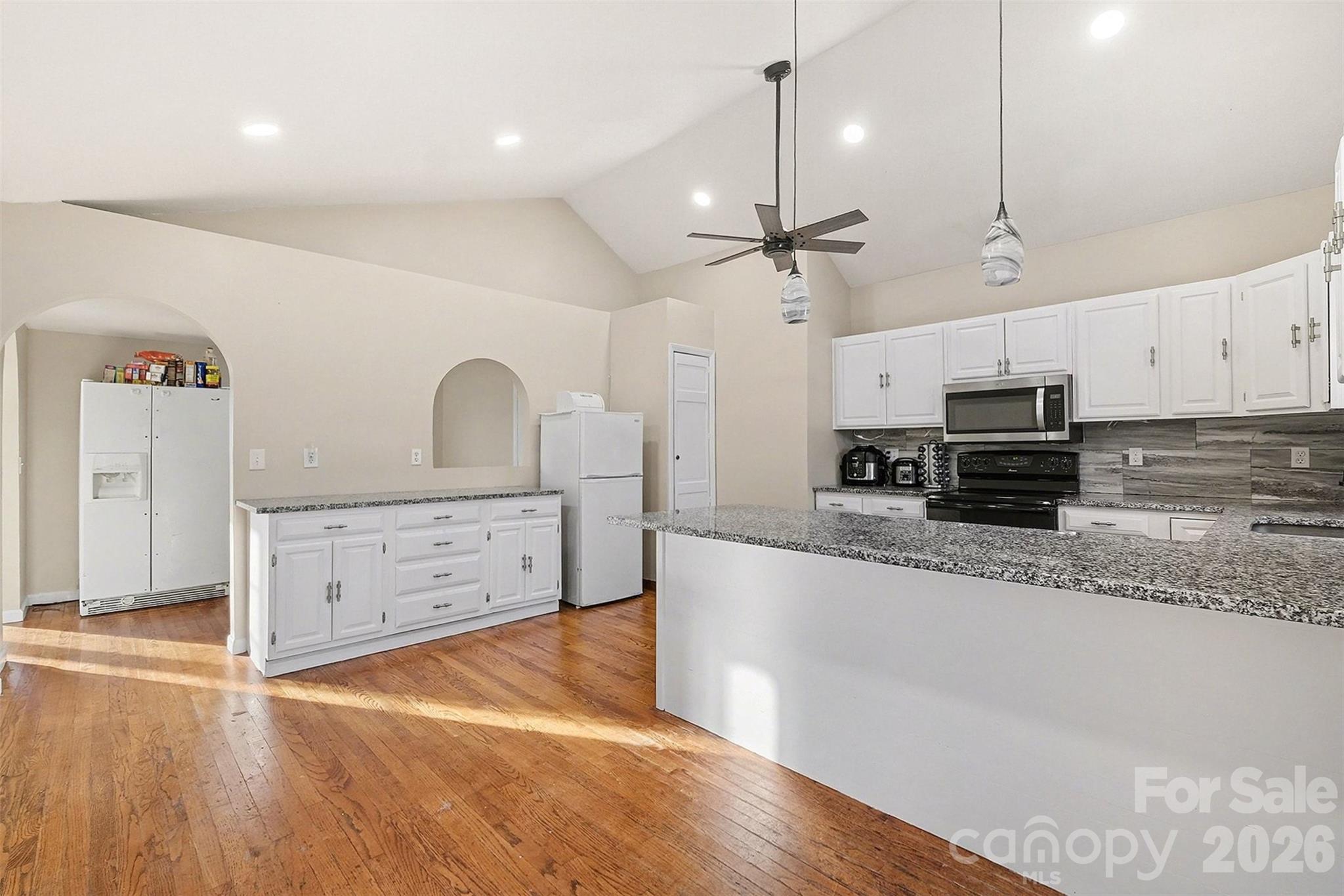 402 Shinnville Road — Mooresville