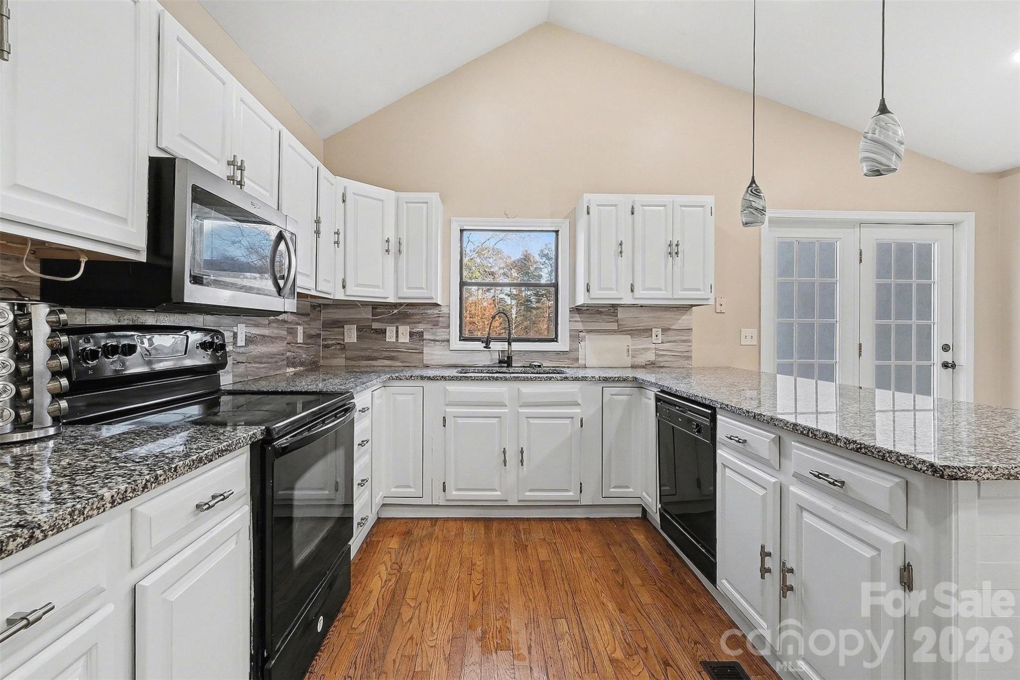 402 Shinnville Road — Mooresville