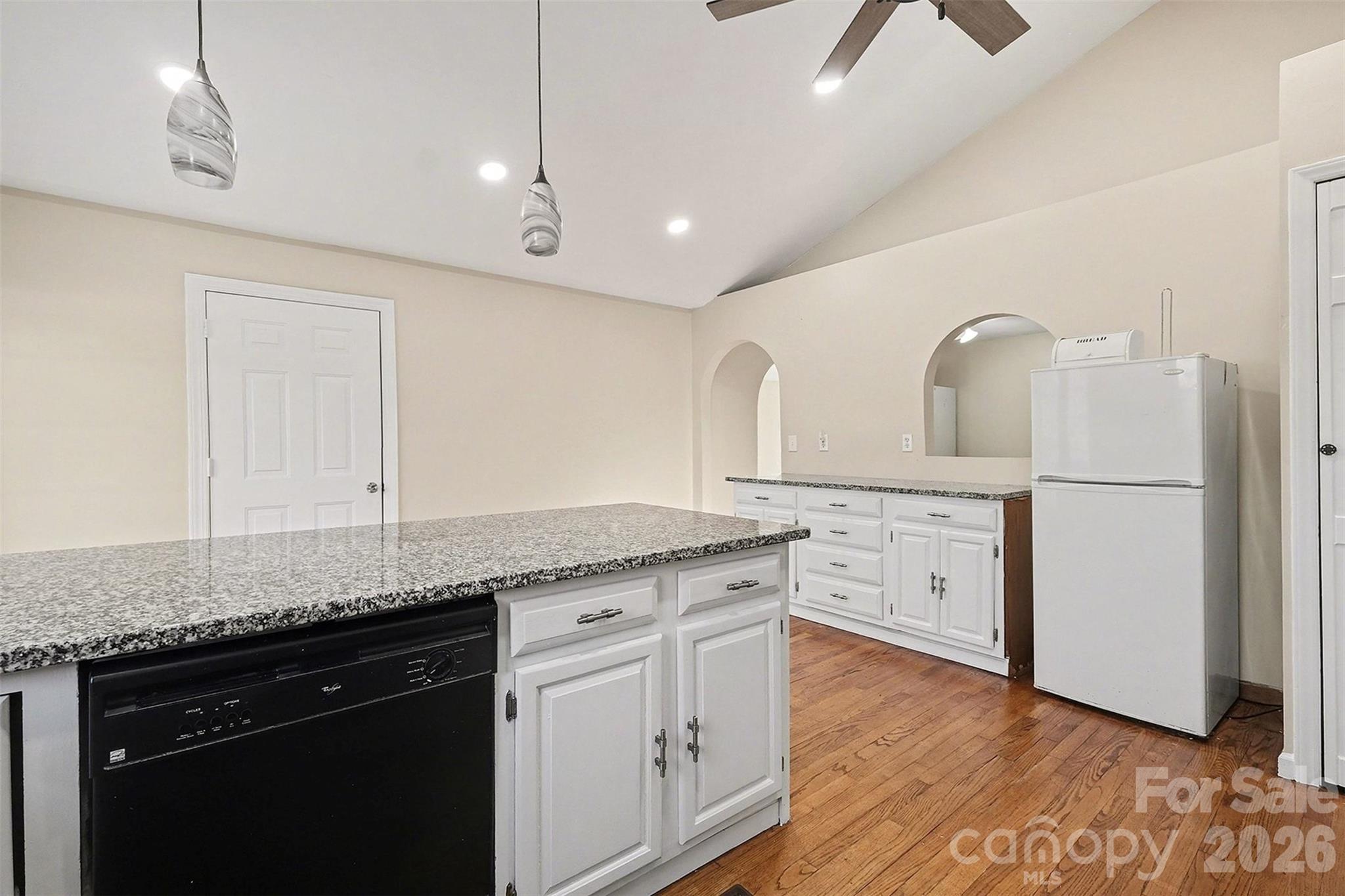 402 Shinnville Road — Mooresville