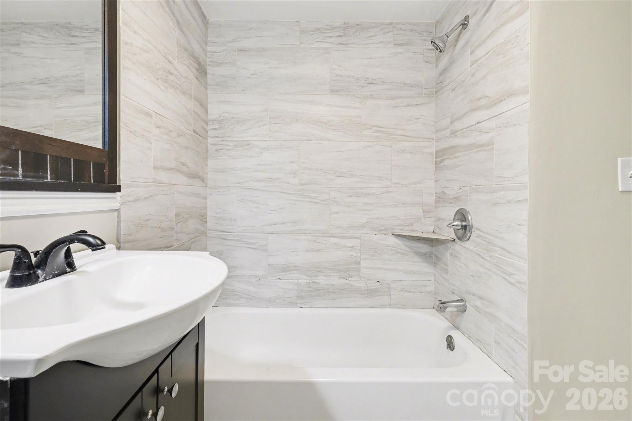 402 Shinnville Road — Mooresville