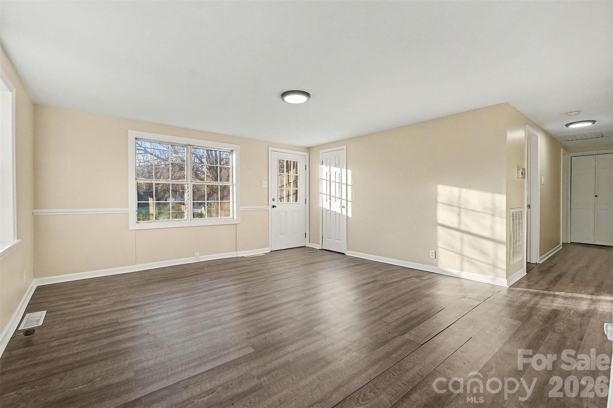 402 Shinnville Road — Mooresville
