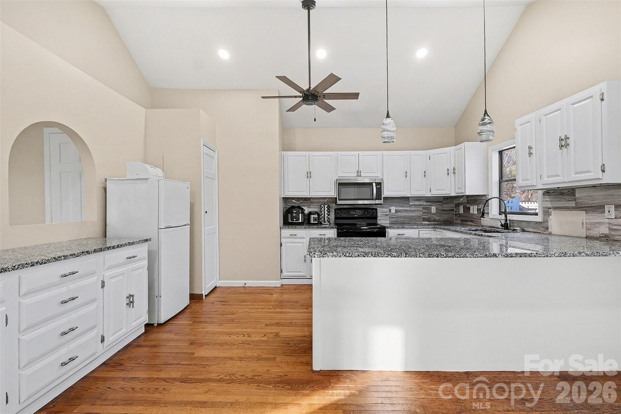 402 Shinnville Road — Mooresville