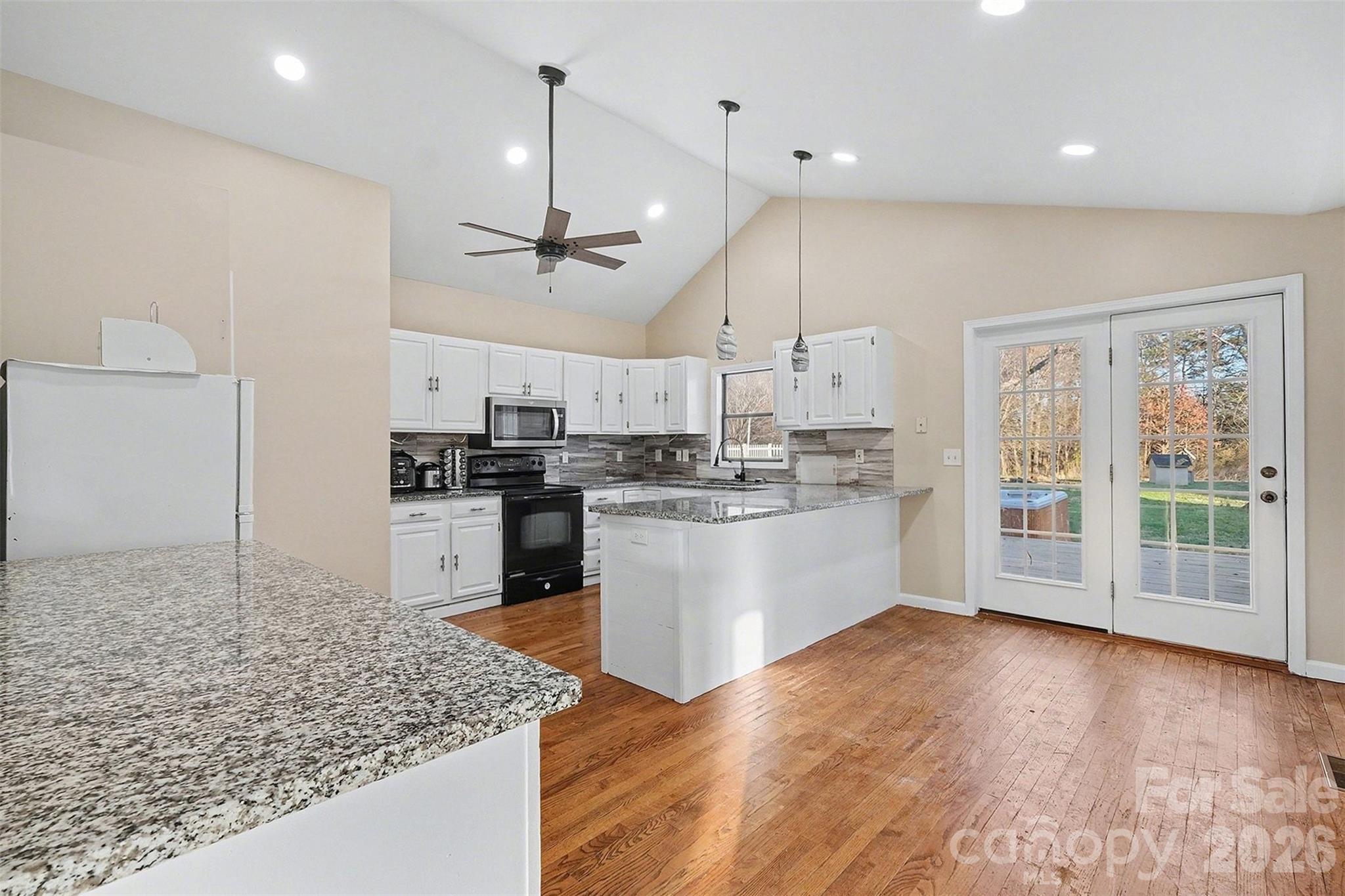 402 Shinnville Road — Mooresville