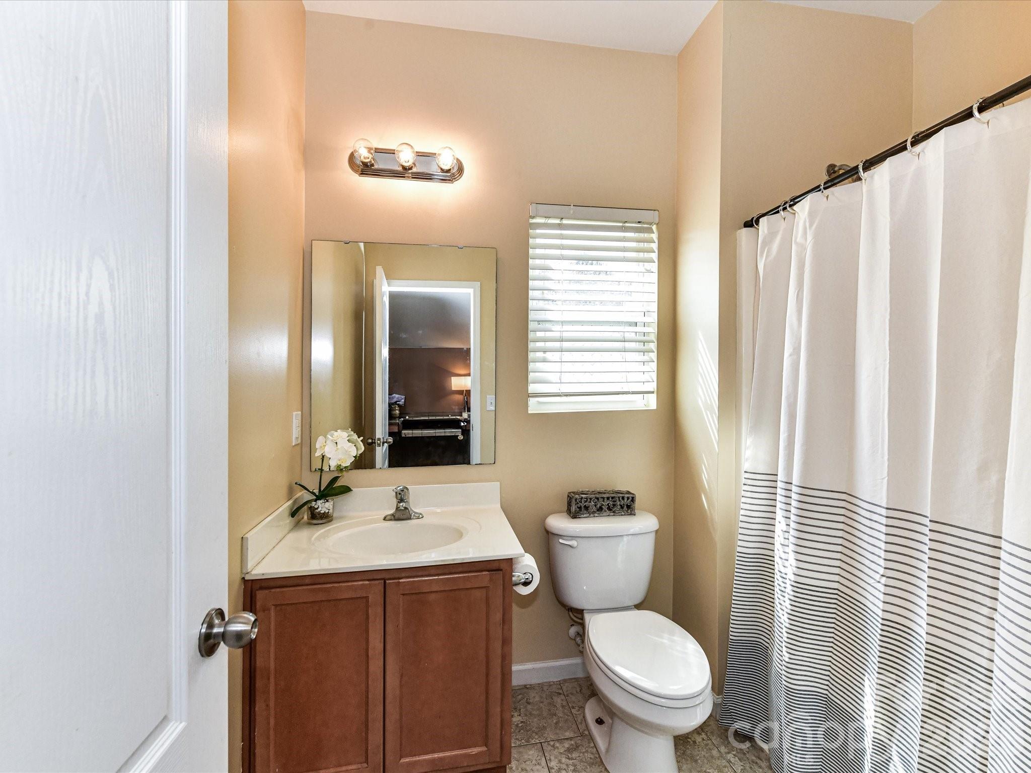 1201 Mountain Laurel Court — Matthews